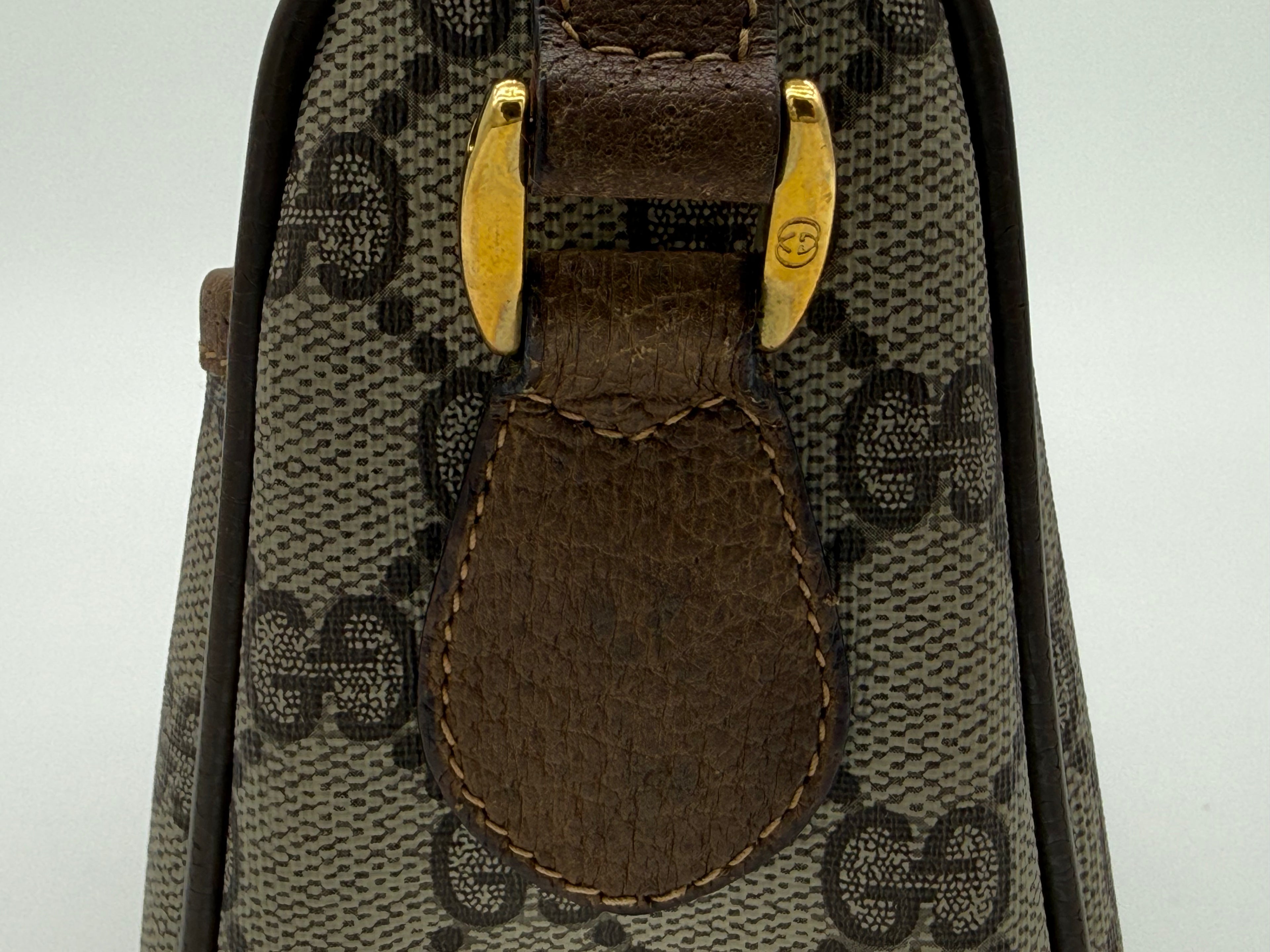 Gucci GG Supreme Web Sherry Line Shoulder Bag – Beige / Red / Gold (SKU: 152643)