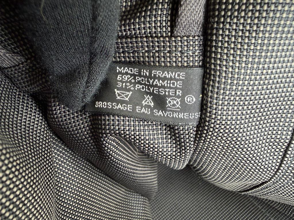 Hermès Her Line MM Hand Bag – Gray Canvas (SKU: 150448)