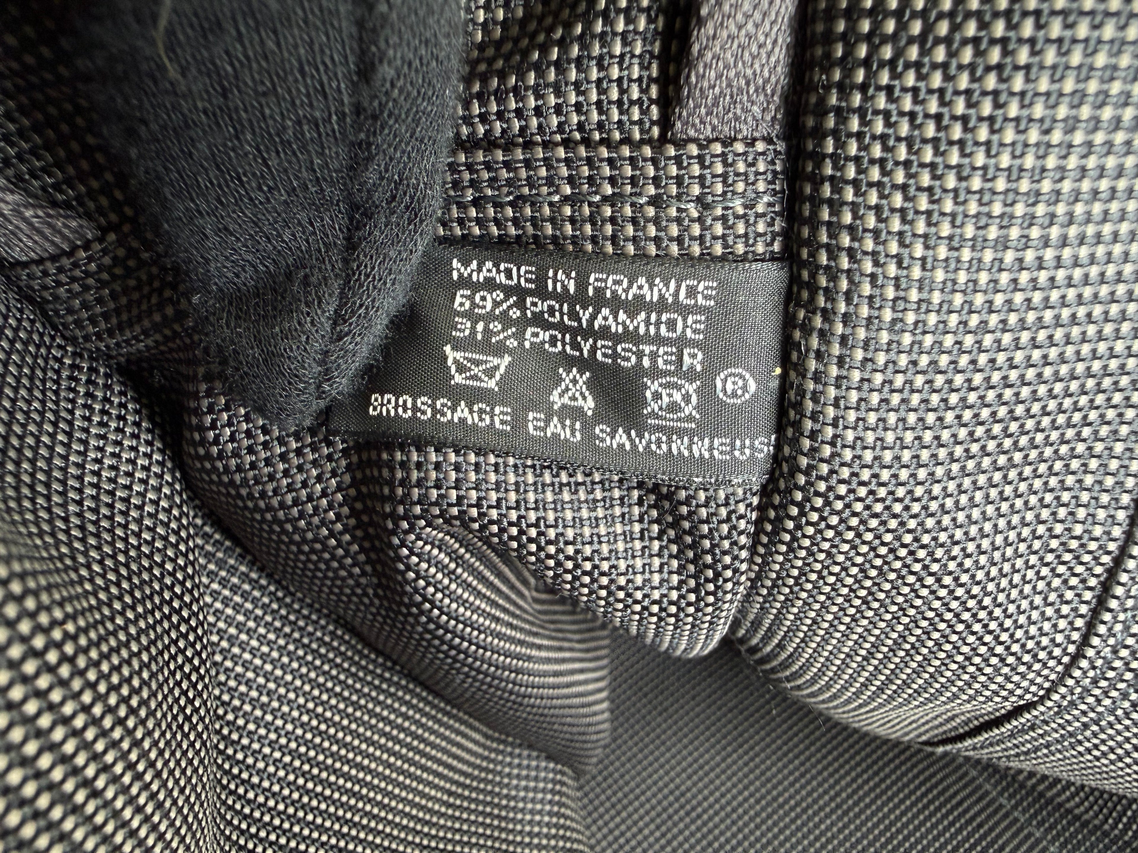 Hermès Her Line MM Hand Bag – Gray Canvas (SKU: 150448)