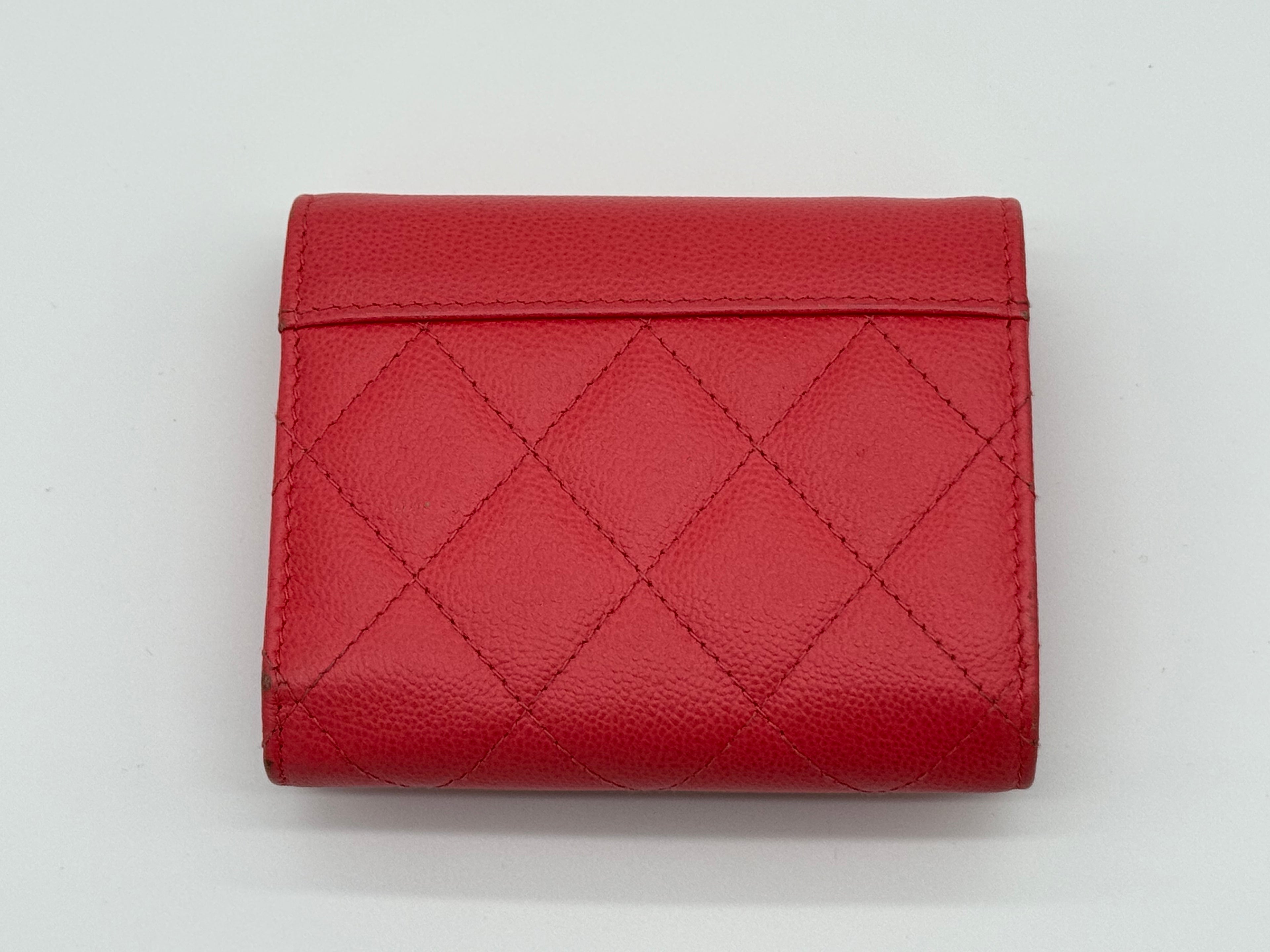 Chanel Matelassé Compact Wallet – Pink Caviar Skin (SKU: 143012M)