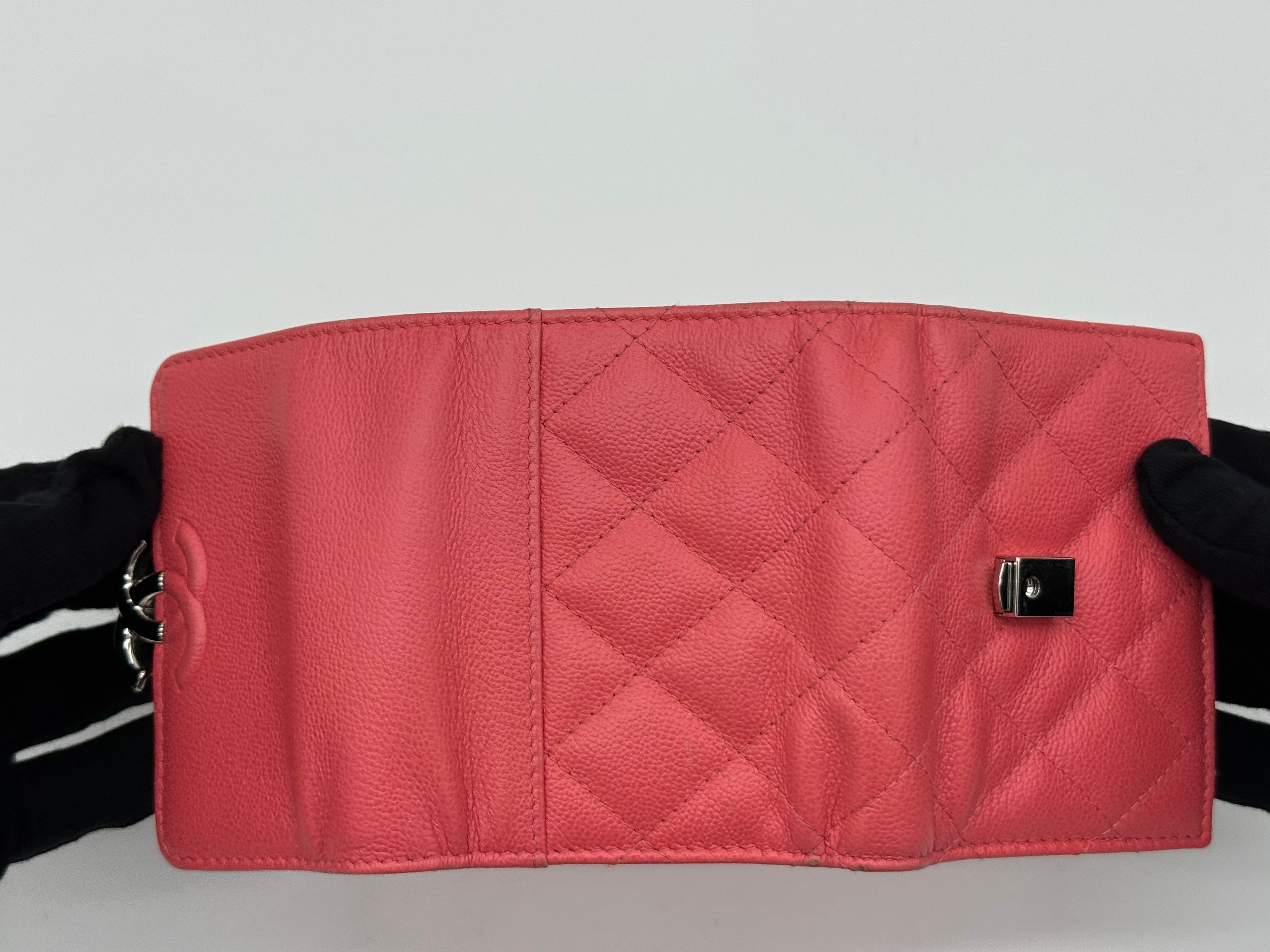 Chanel Matelassé Compact Wallet – Pink Caviar Skin (SKU: 143012M)