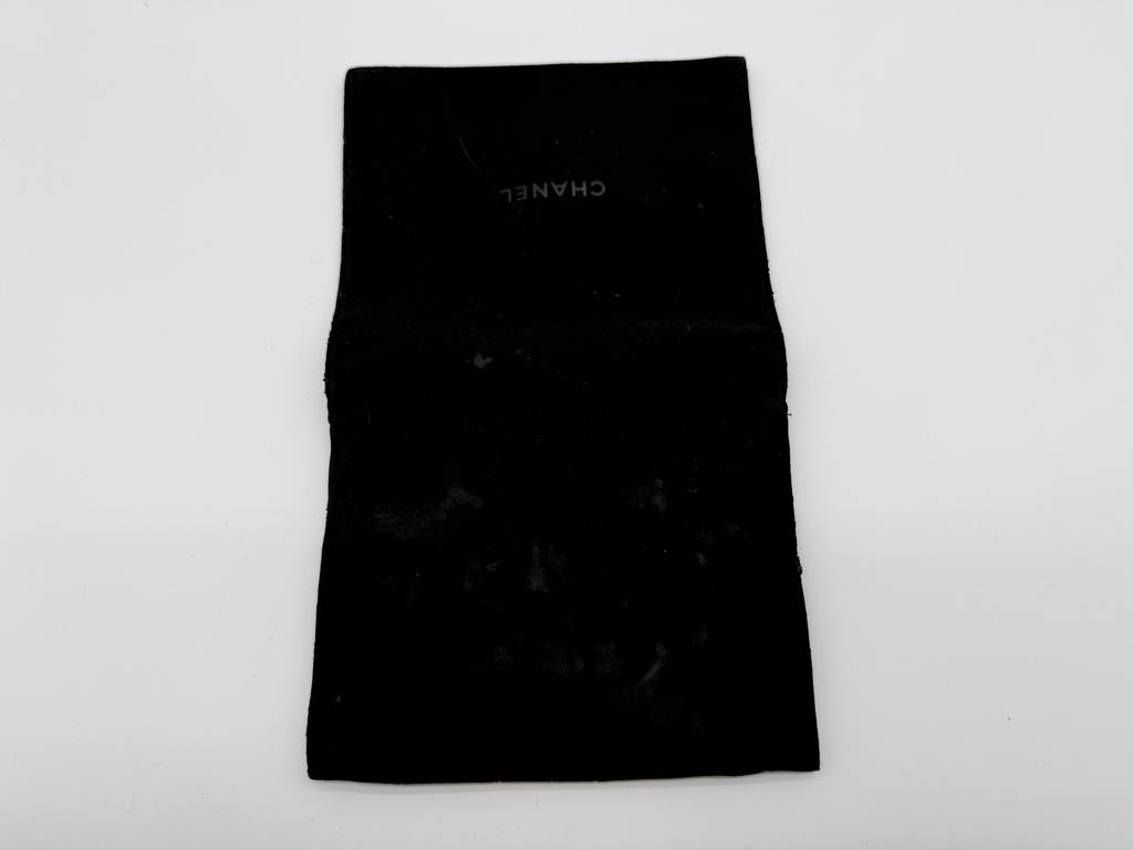 Chanel Matelassé Compact Wallet – Pink Caviar Skin (SKU: 143012M)