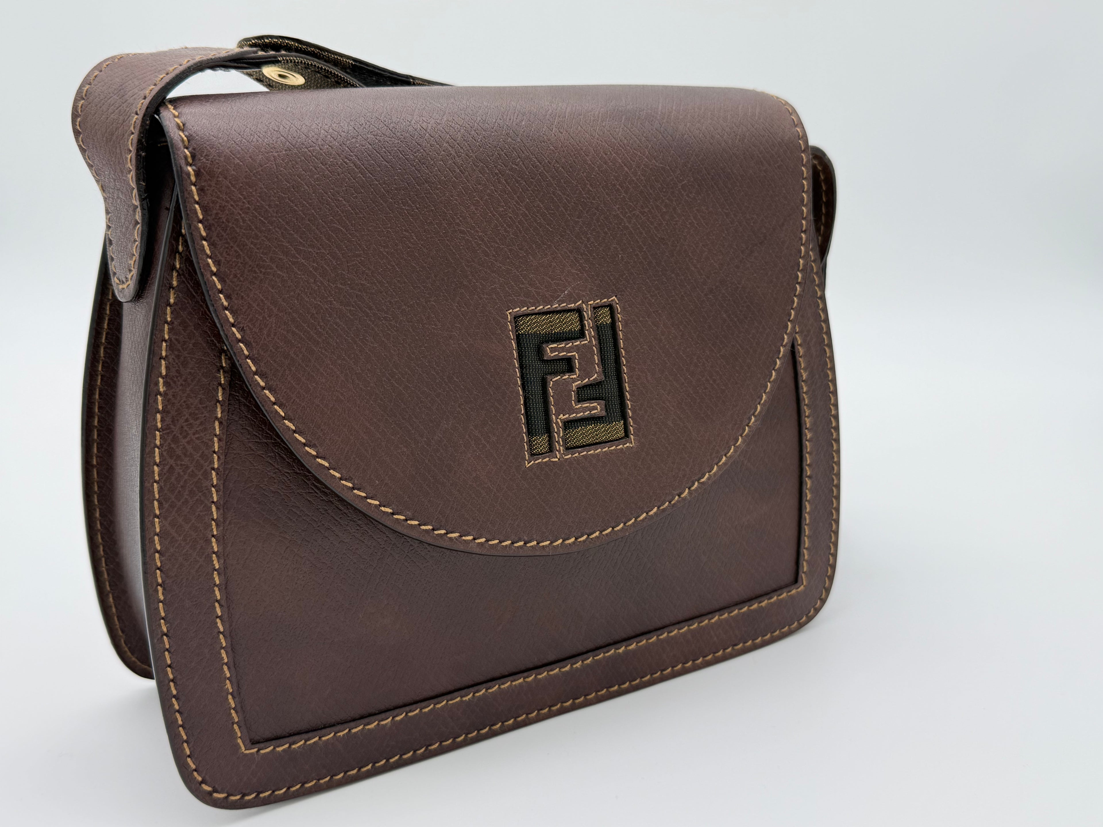 Fendi Leather Shoulder Bag – Brown & Gold (SKU: 148864V)