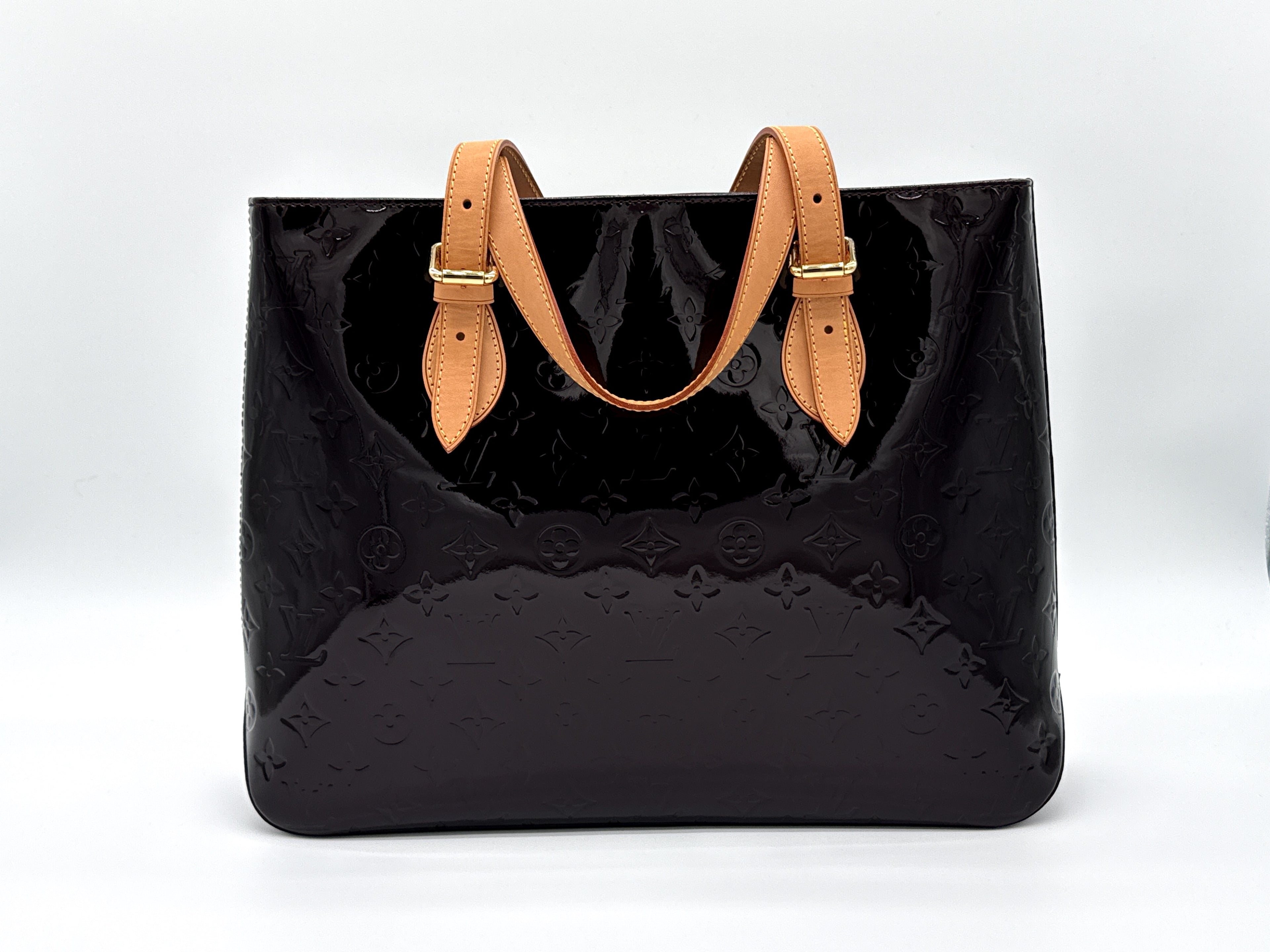 Louis Vuitton Monogram Vernis Brentwood Tote – Amarante Patent Leather (SKU: 149227V)