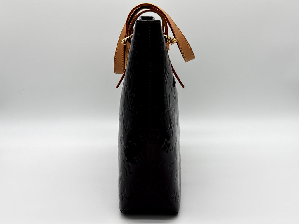 Louis Vuitton Monogram Vernis Brentwood Tote – Amarante Patent Leather (SKU: 149227V)