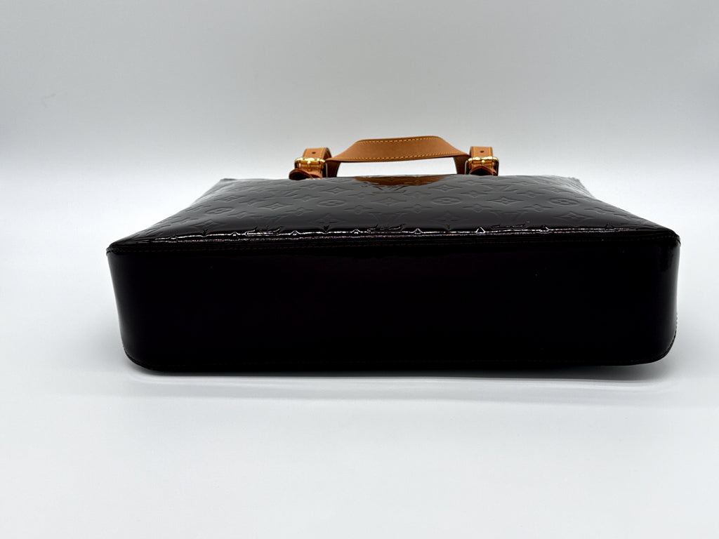 Louis Vuitton Monogram Vernis Brentwood Tote – Amarante Patent Leather (SKU: 149227V)