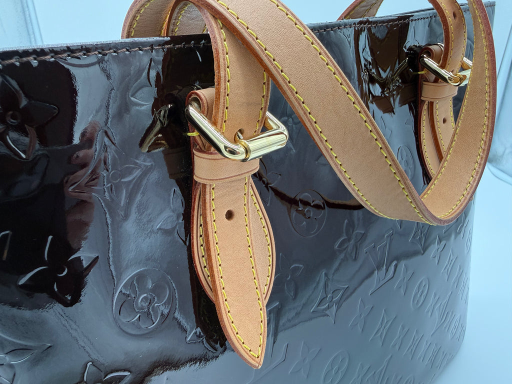 Louis Vuitton Monogram Vernis Brentwood Tote – Amarante Patent Leather (SKU: 149227V)