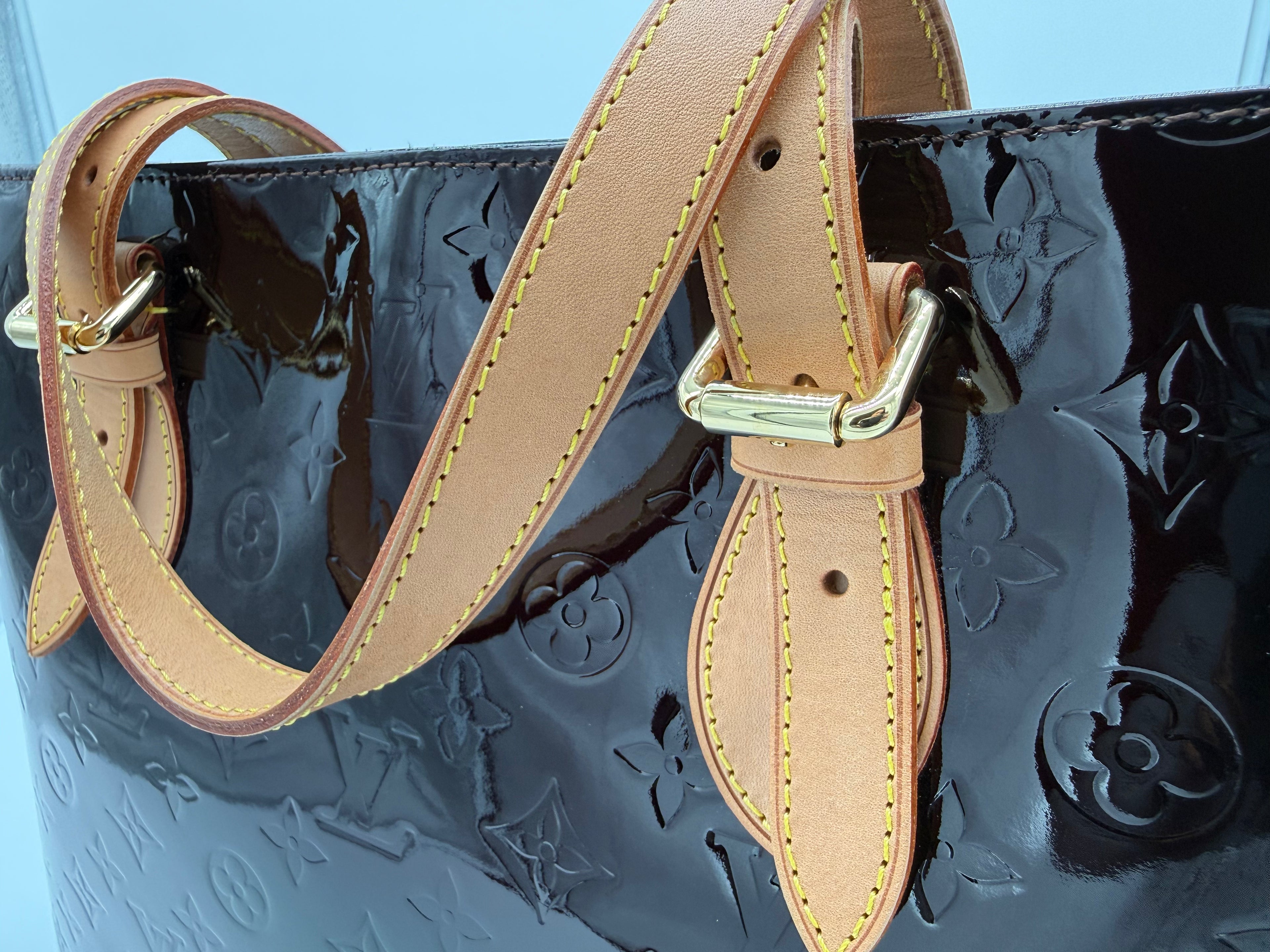 Louis Vuitton Monogram Vernis Brentwood Tote – Amarante Patent Leather (SKU: 149227V)