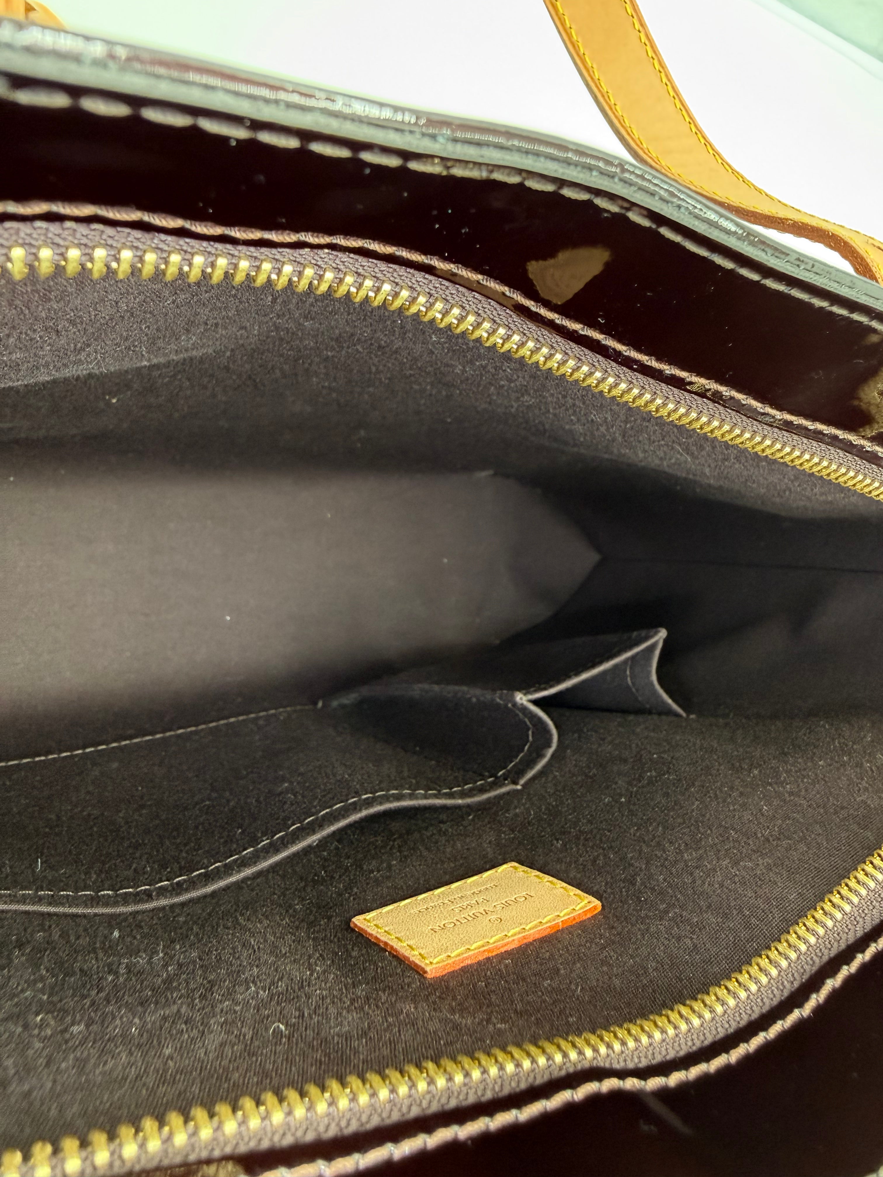 Louis Vuitton Monogram Vernis Brentwood Tote – Amarante Patent Leather (SKU: 149227V)