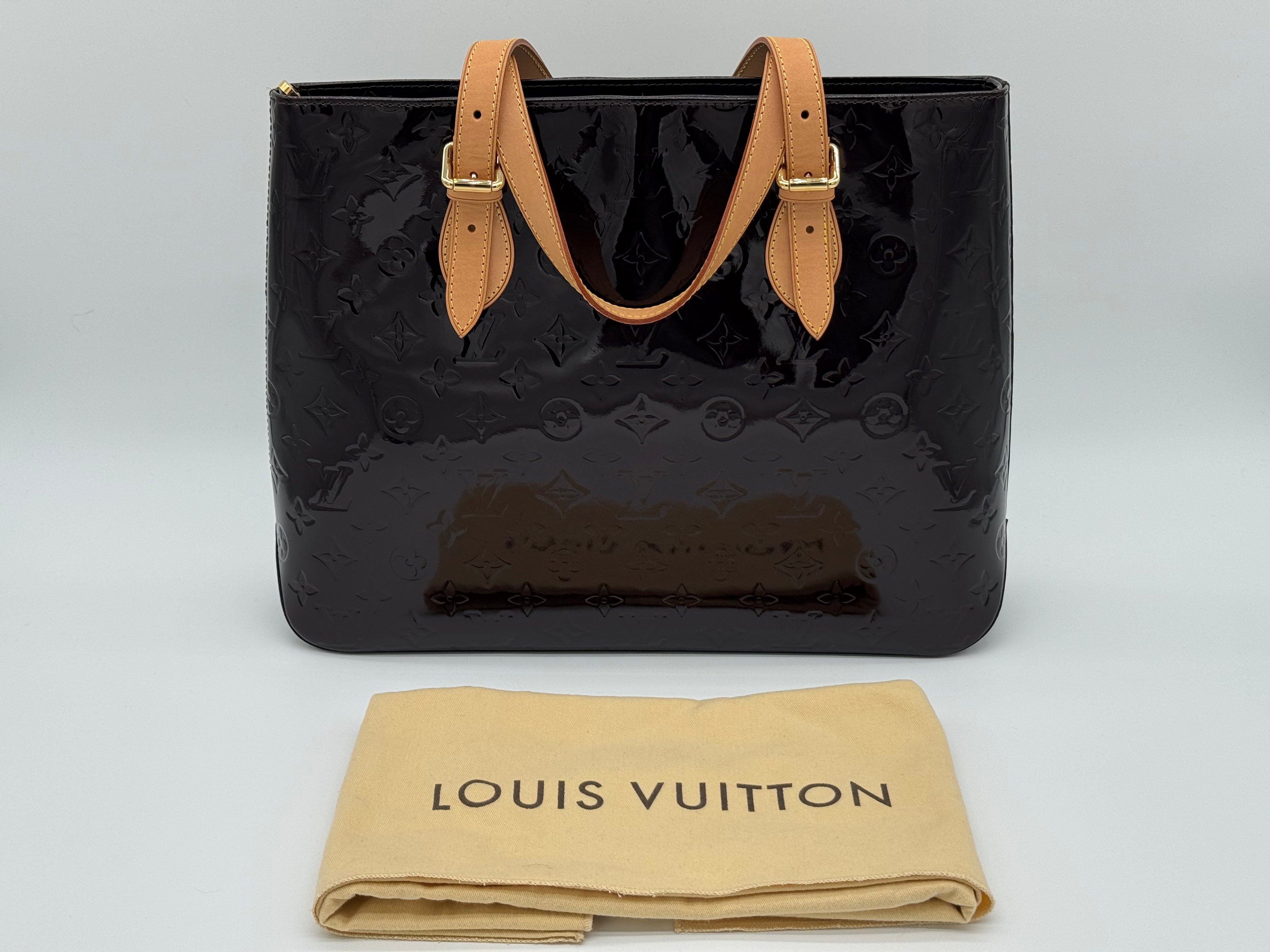 Louis Vuitton Monogram Vernis Brentwood Tote – Amarante Patent Leather (SKU: 149227V)