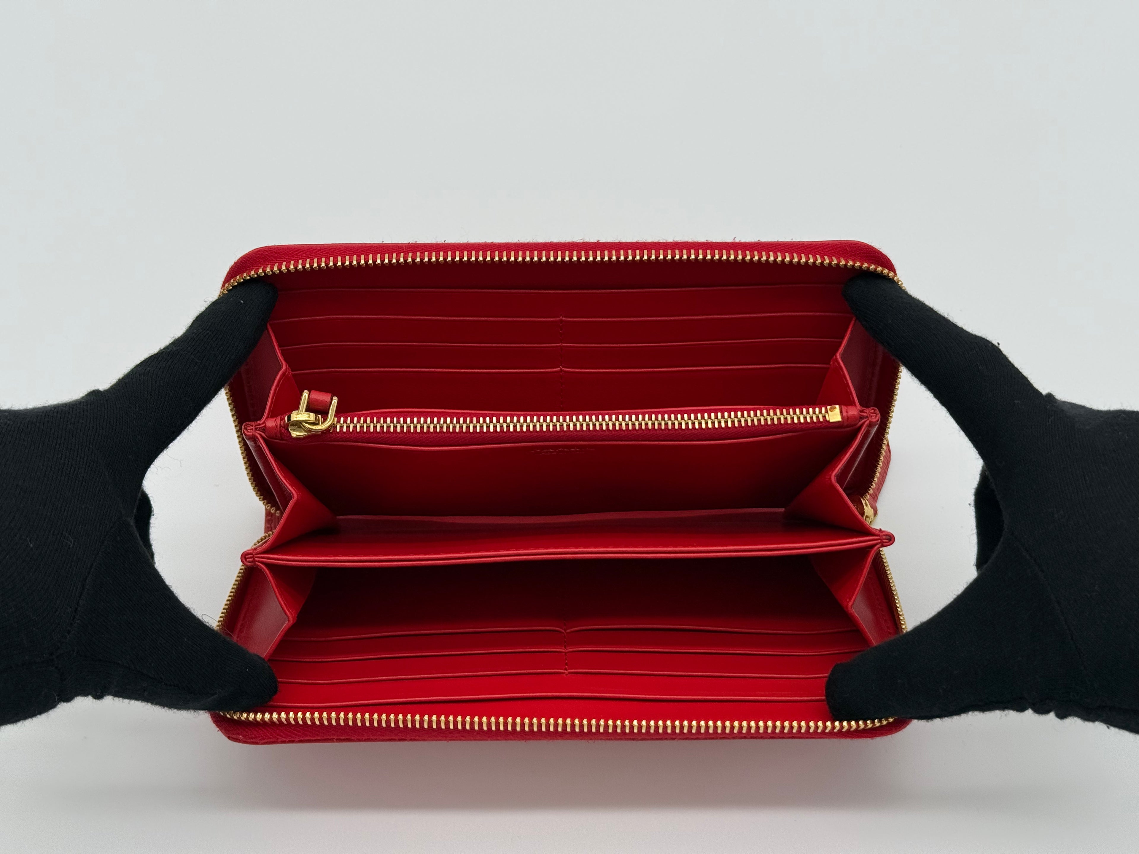 Prada Long Wallet – Red Leather with Gold Hardware (SKU: am9179V)