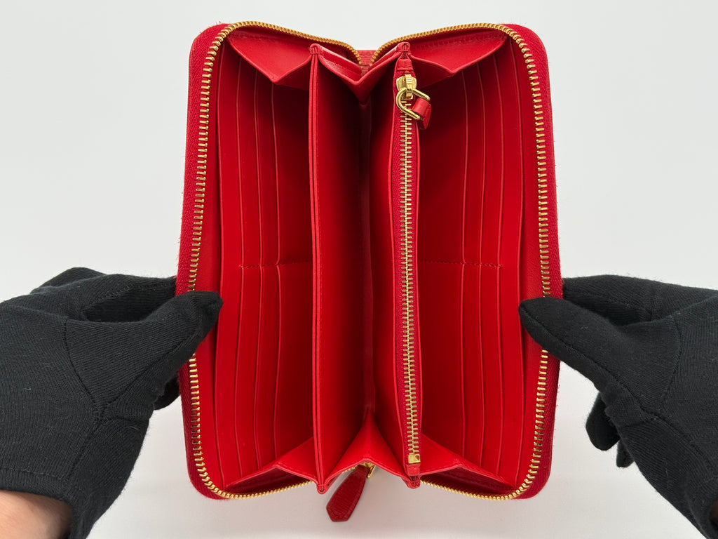 Prada Long Wallet – Red Leather with Gold Hardware (SKU: am9179V)