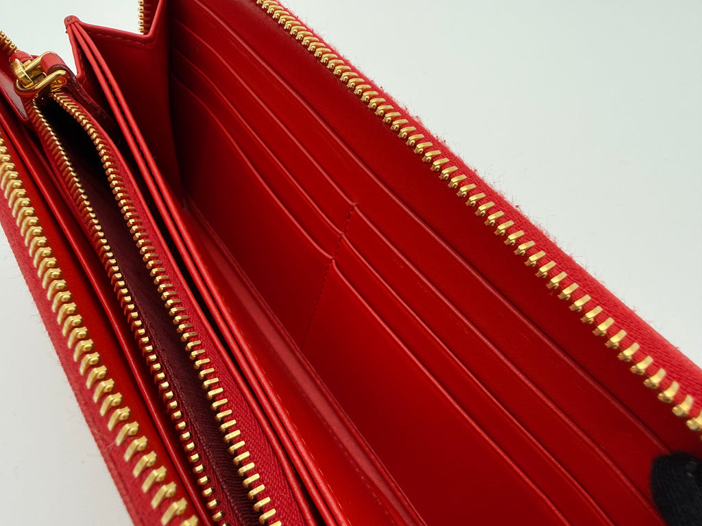 Prada Long Wallet – Red Leather with Gold Hardware (SKU: am9179V)