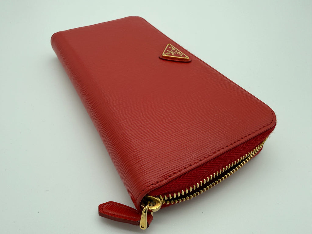Prada Long Wallet – Red Leather with Gold Hardware (SKU: am9179V)