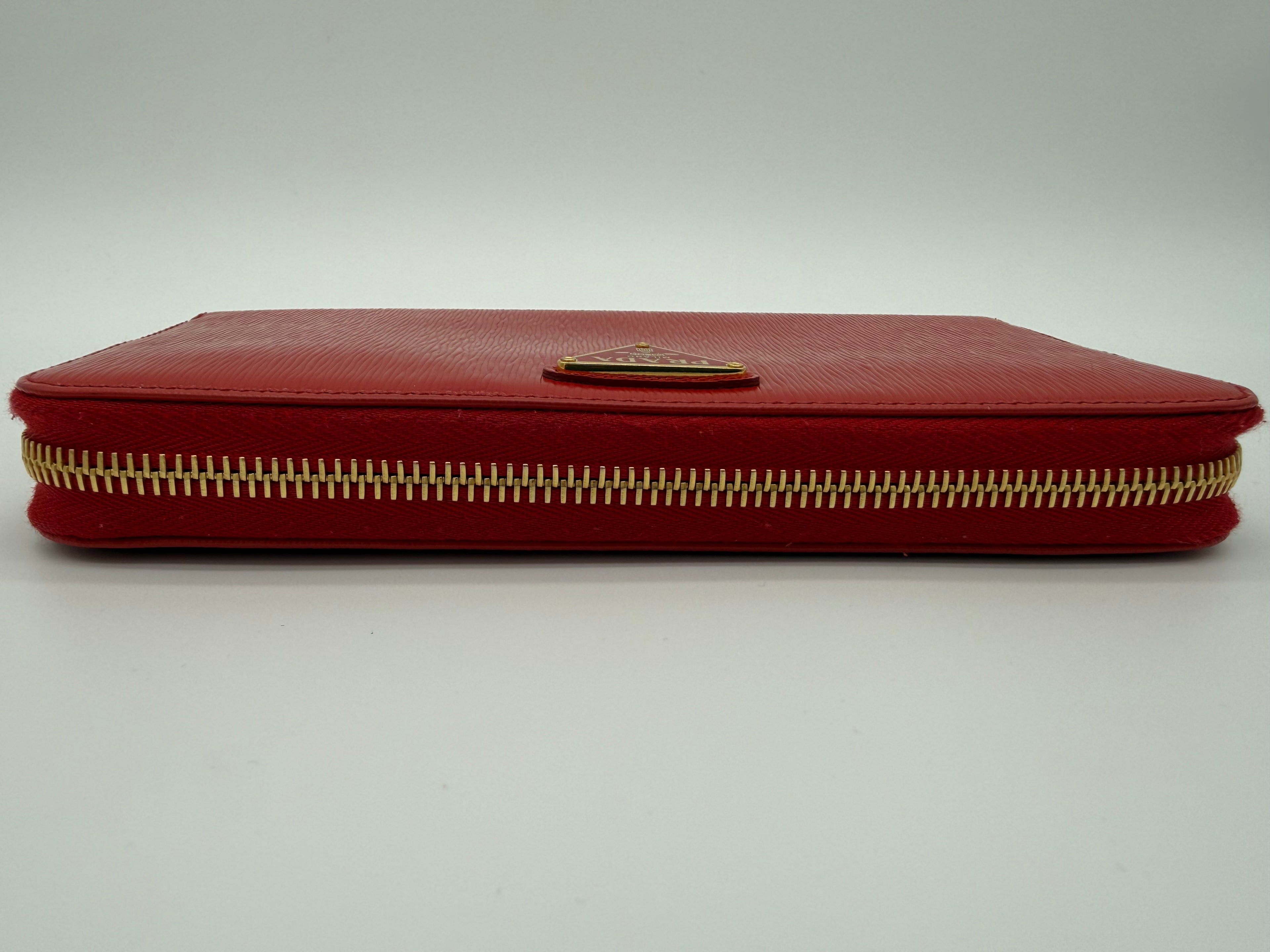 Prada Long Wallet – Red Leather with Gold Hardware (SKU: am9179V)