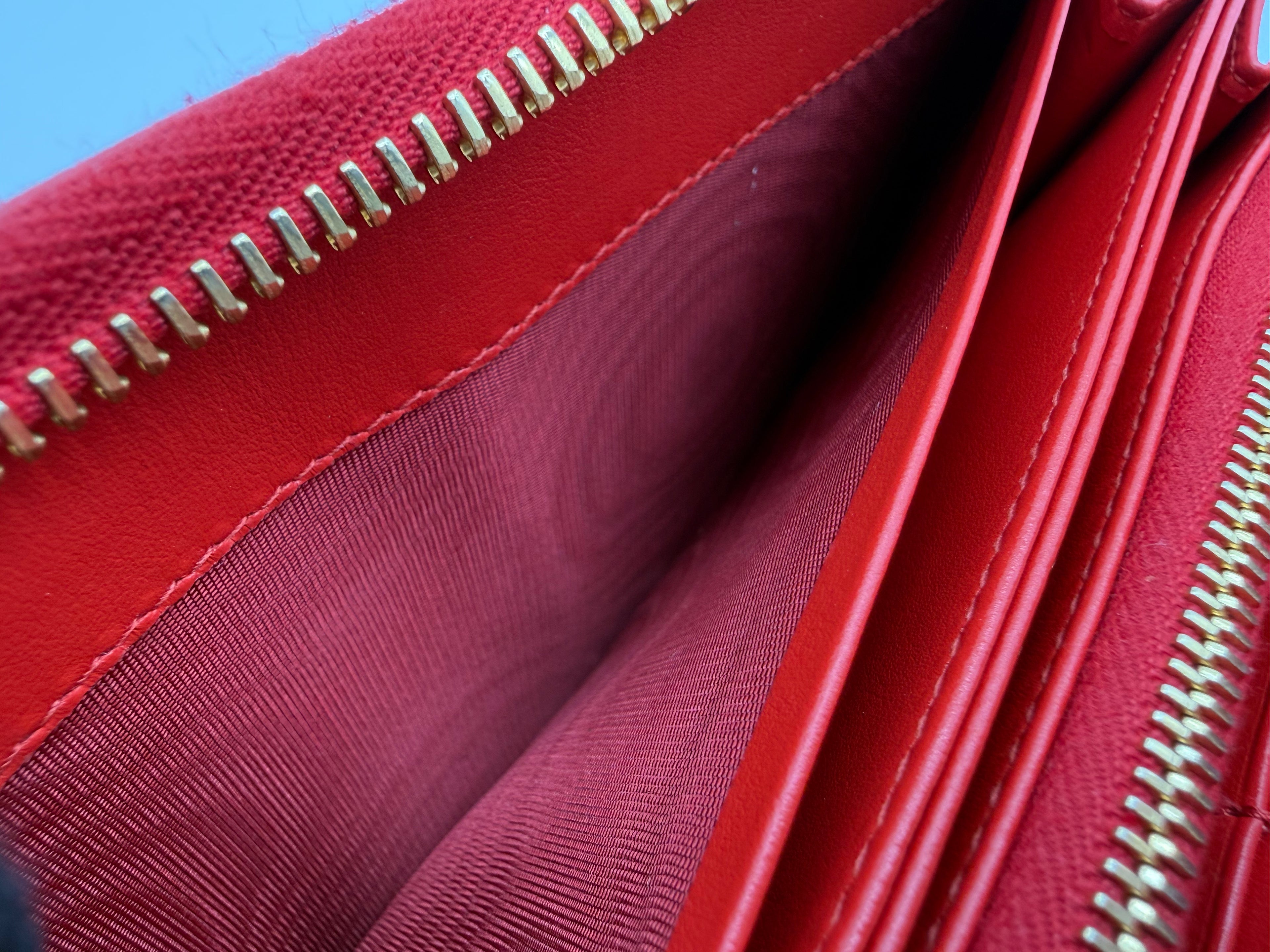 Prada Long Wallet – Red Leather with Gold Hardware (SKU: am9179V)