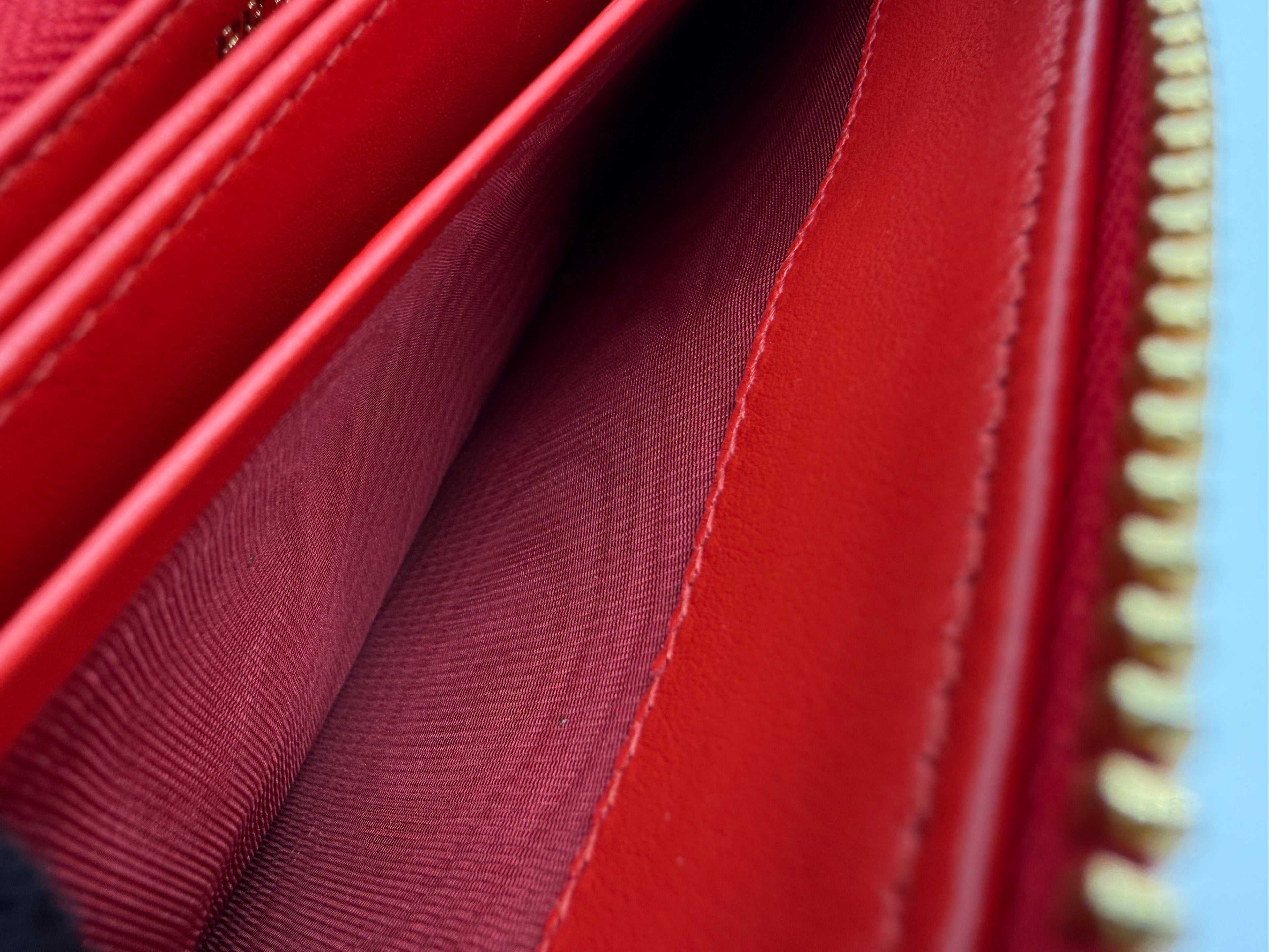 Prada Long Wallet – Red Leather with Gold Hardware (SKU: am9179V)