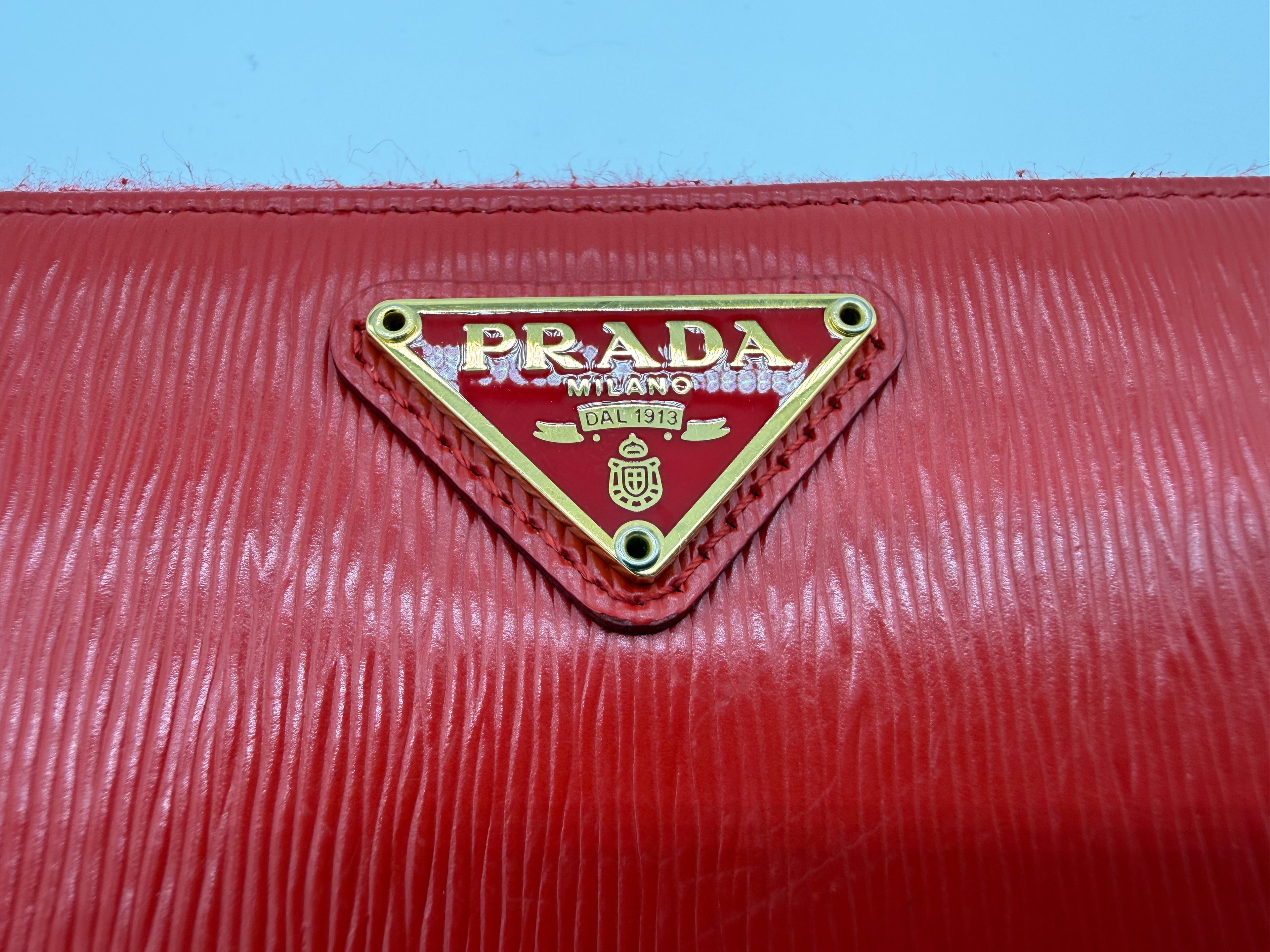 Prada Long Wallet – Red Leather with Gold Hardware (SKU: am9179V)