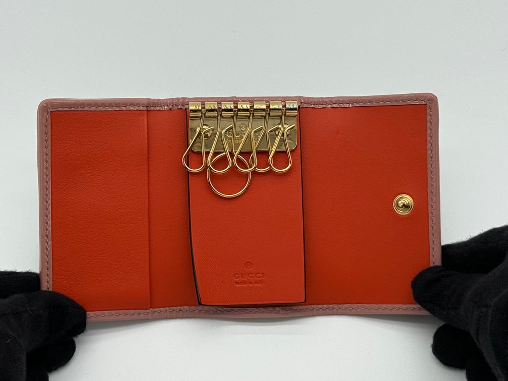 Gucci GG Supreme Key Case – Beige Canvas (SKU: sw1580)