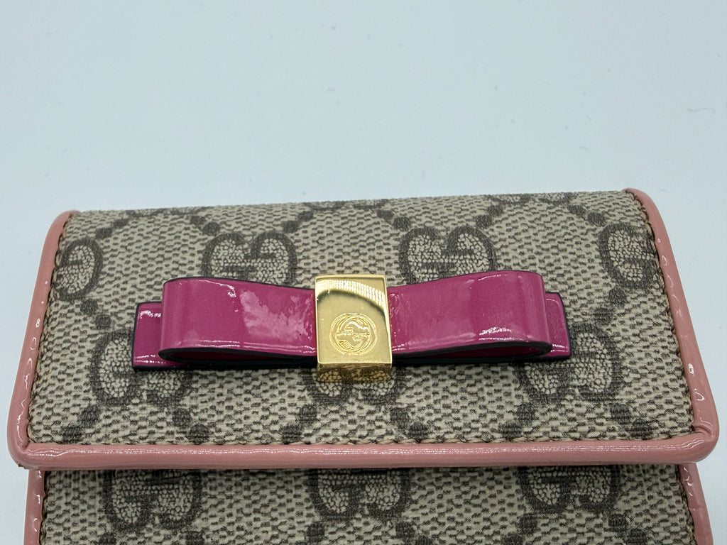 Gucci GG Supreme Key Case – Beige Canvas (SKU: sw1580)