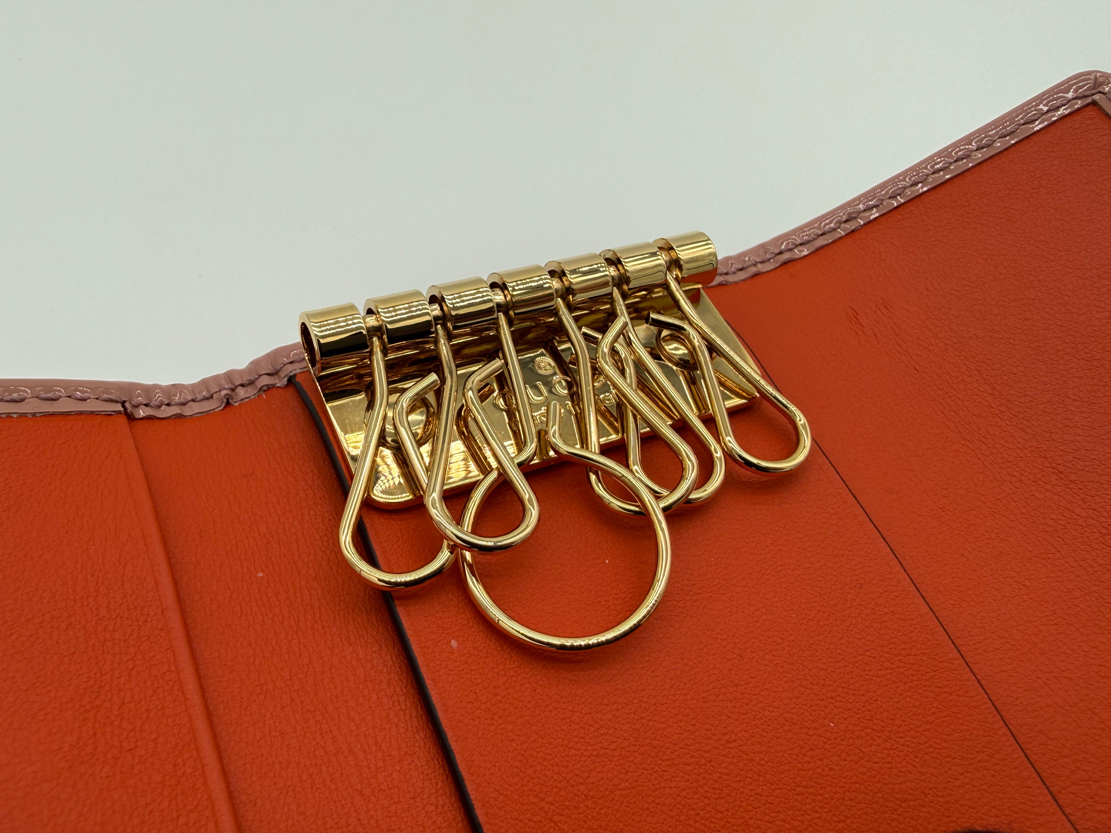 Gucci GG Supreme Key Case – Beige Canvas (SKU: sw1580)