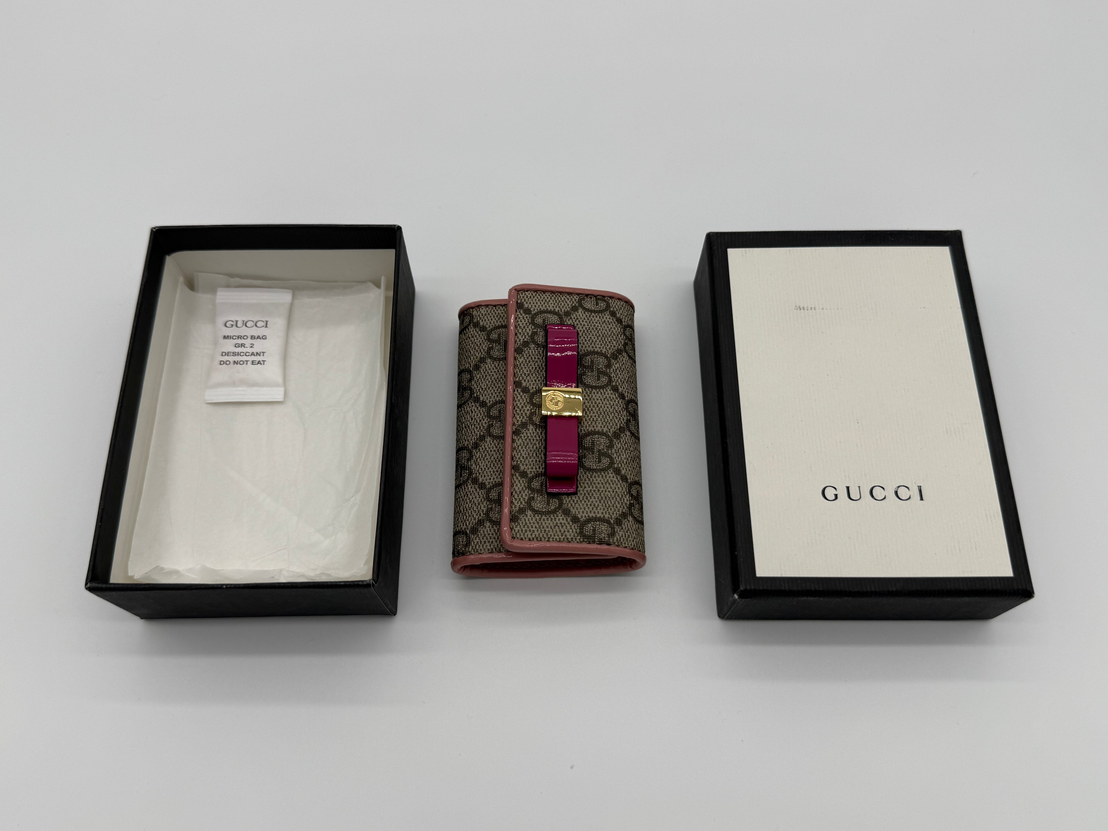 Gucci GG Supreme Key Case – Beige Canvas (SKU: sw1580)