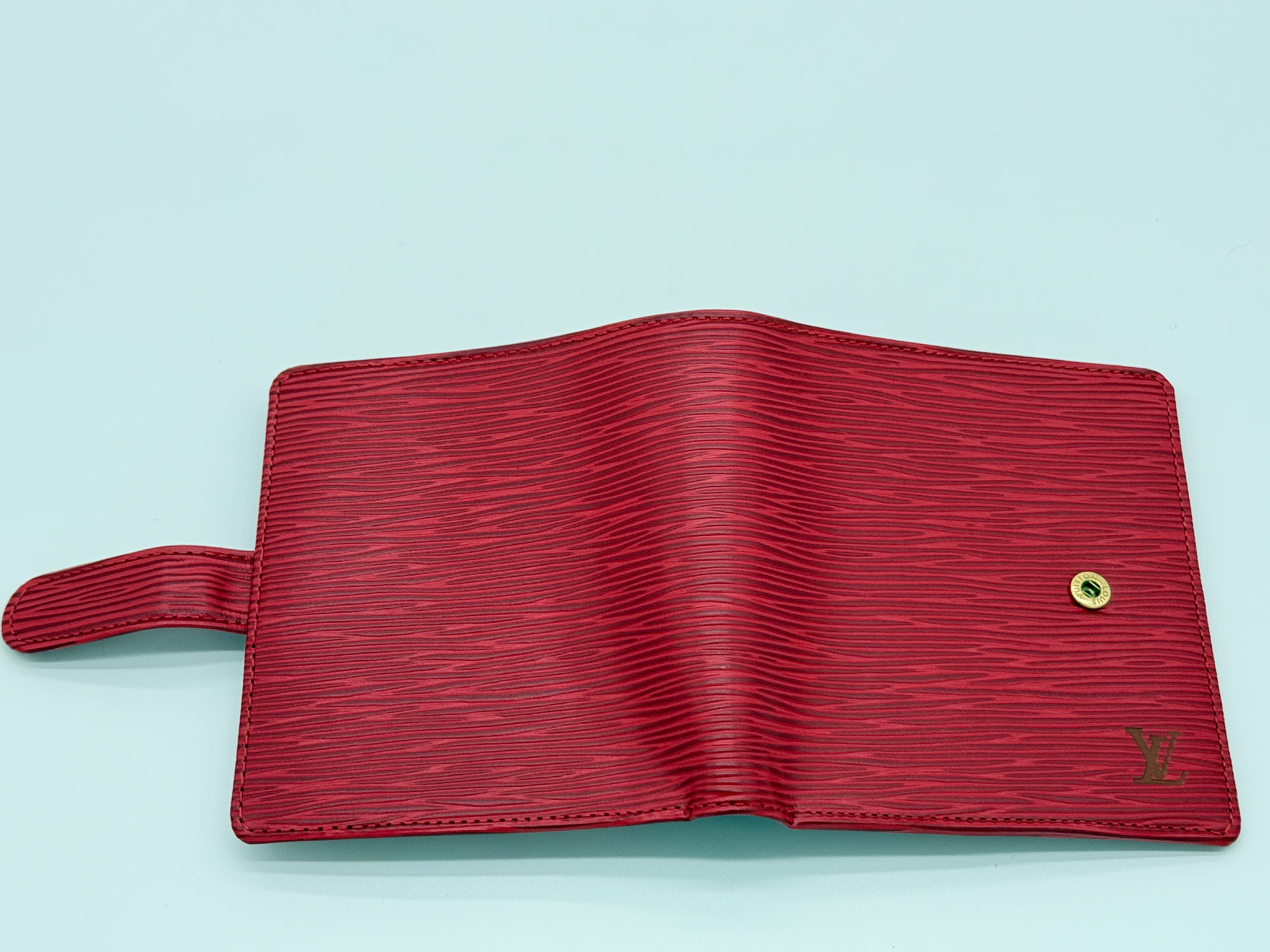 Louis Vuitton Epi Porte Billets Compact Wallet – Red (SKU: am9282)