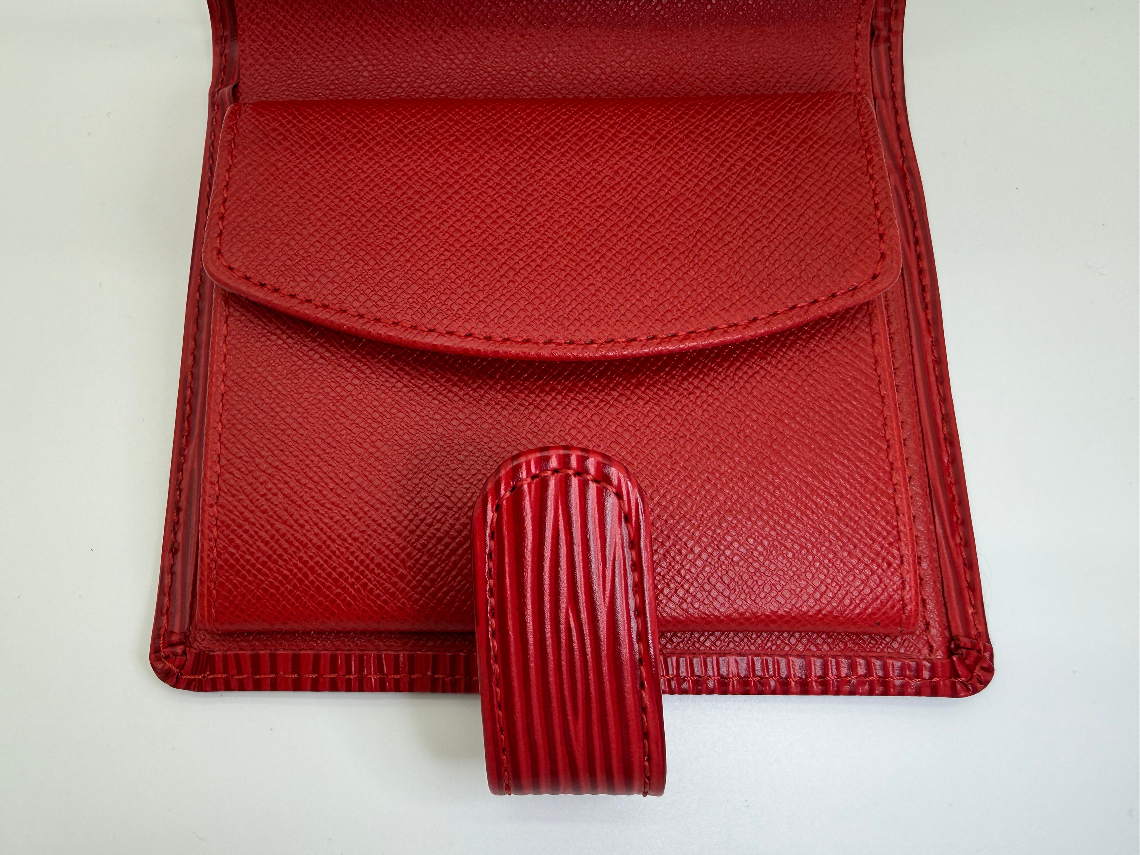 Louis Vuitton Epi Porte Billets Compact Wallet – Red (SKU: am9282)