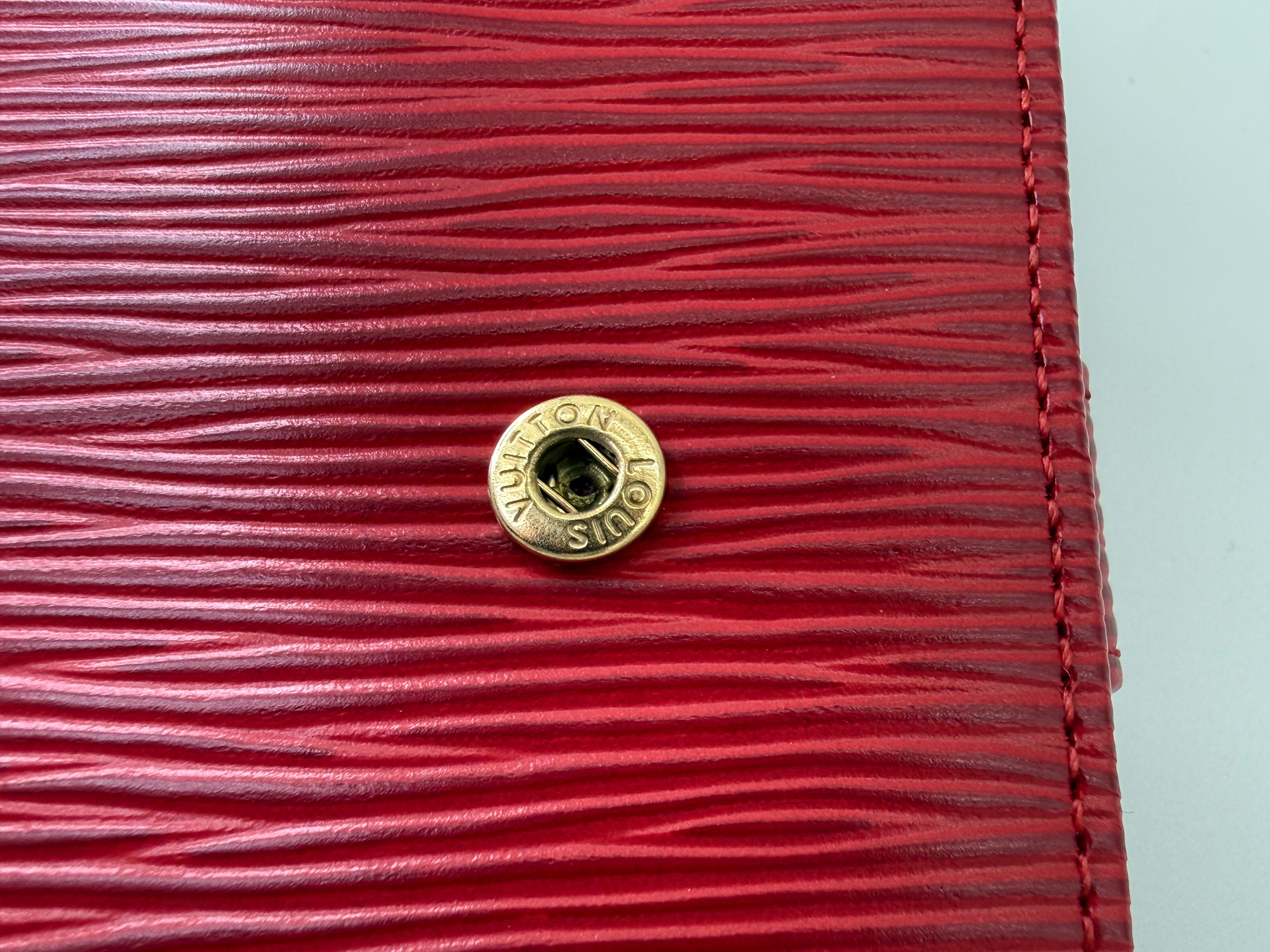 Louis Vuitton Epi Porte Billets Compact Wallet – Red (SKU: am9282)