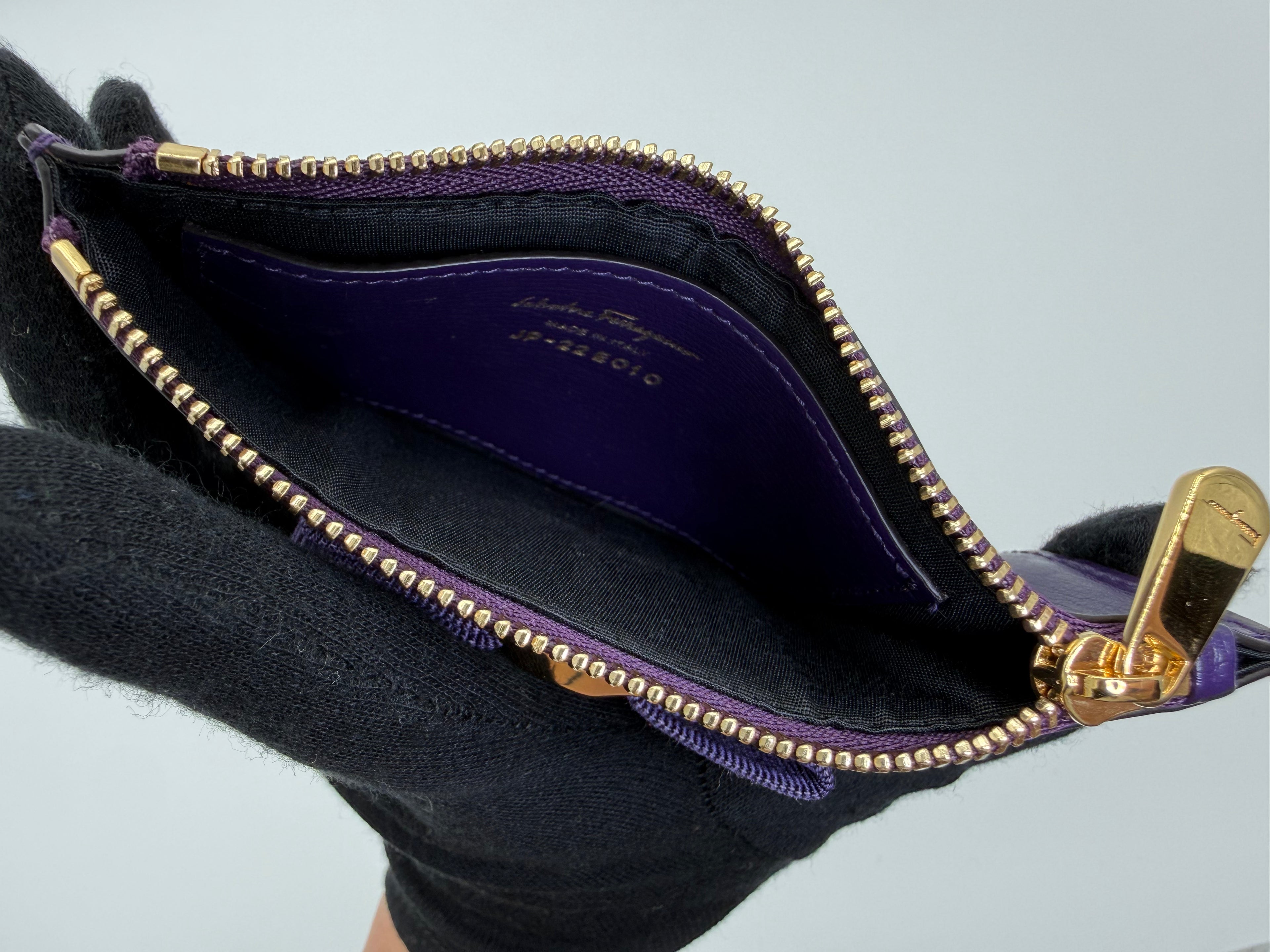 Salvatore Ferragamo Vara Card Case – Purple Leather with Gold Hardware (SKU: am9178)