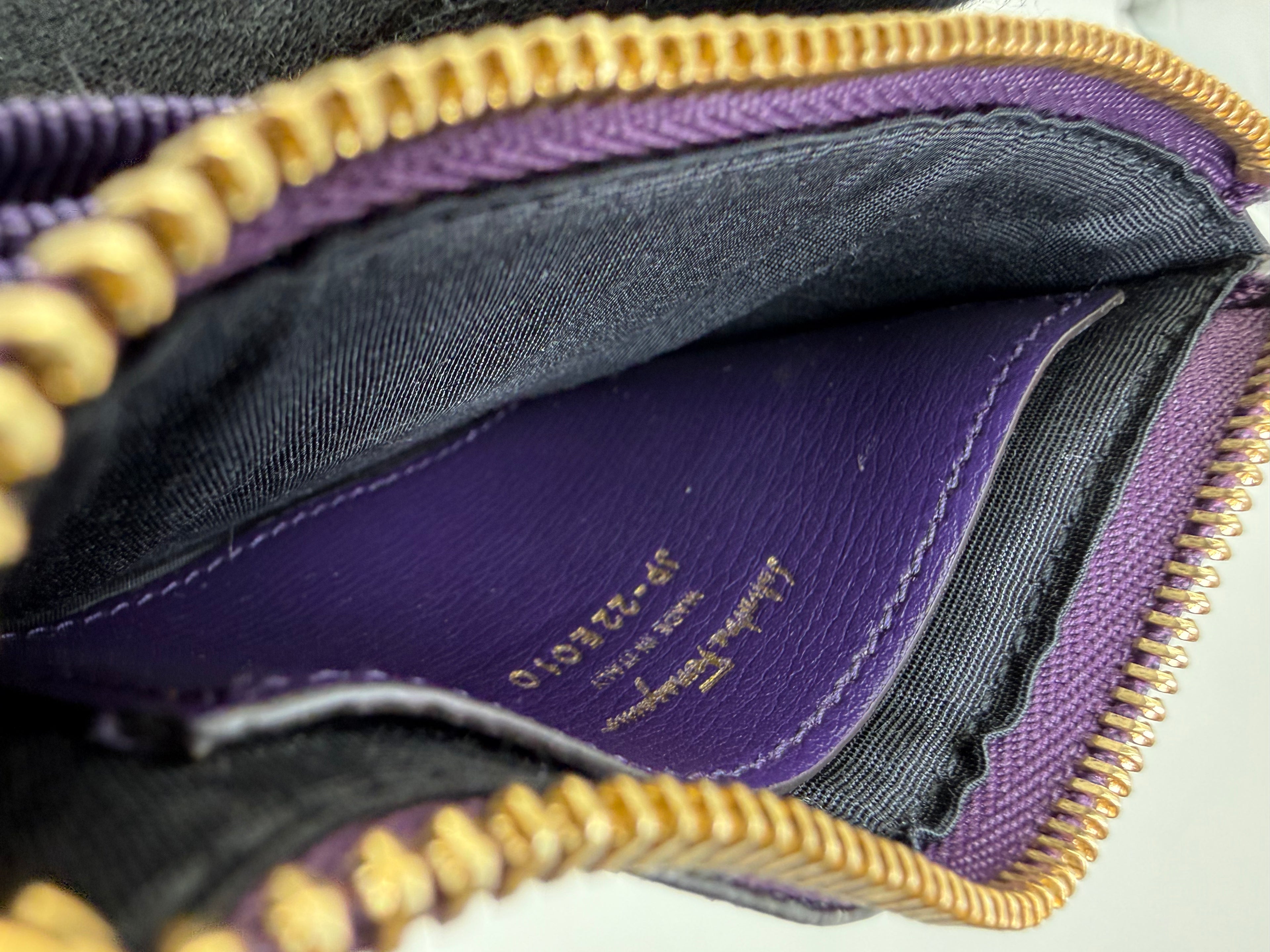Salvatore Ferragamo Vara Card Case – Purple Leather with Gold Hardware (SKU: am9178)