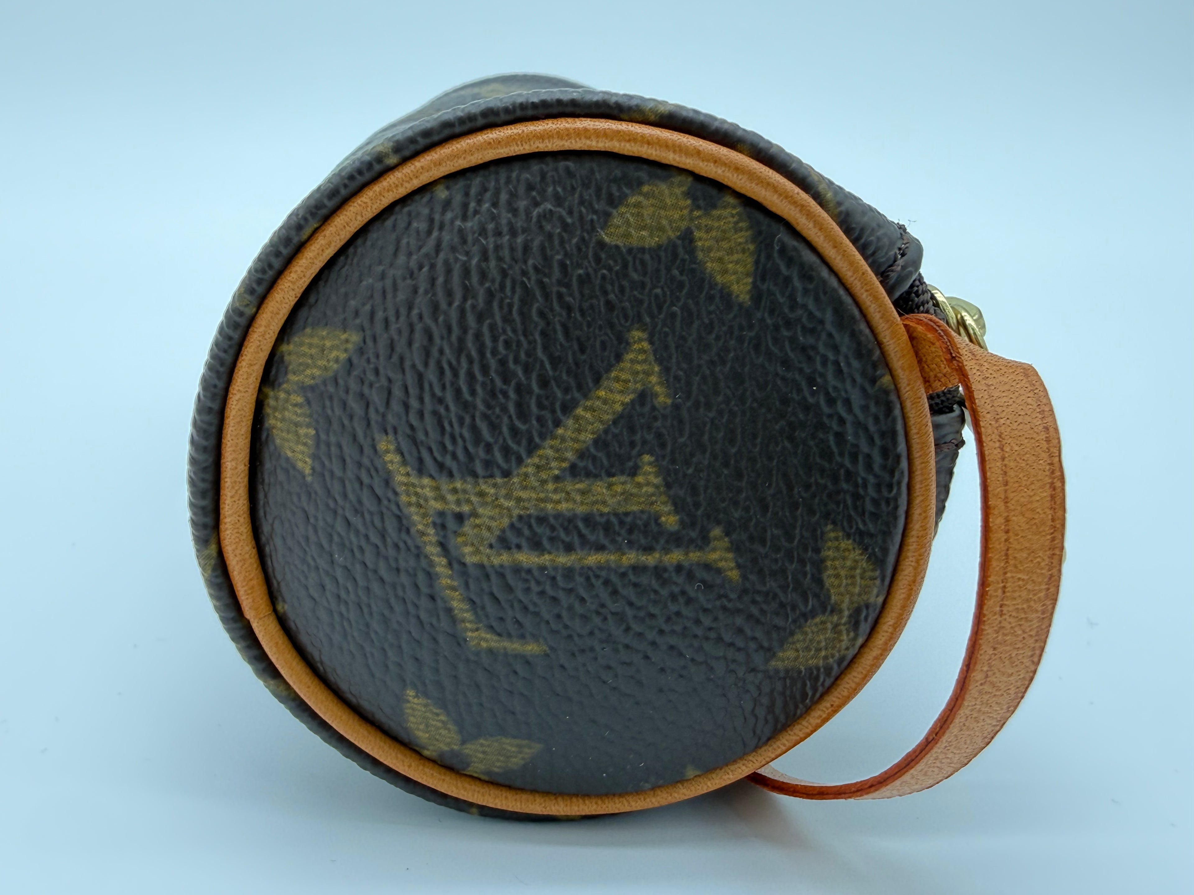 Louis Vuitton Monogram Papillon Pouch – Mini Accessory Pouch in Classic Monogram Canvas (SKU: 147171)