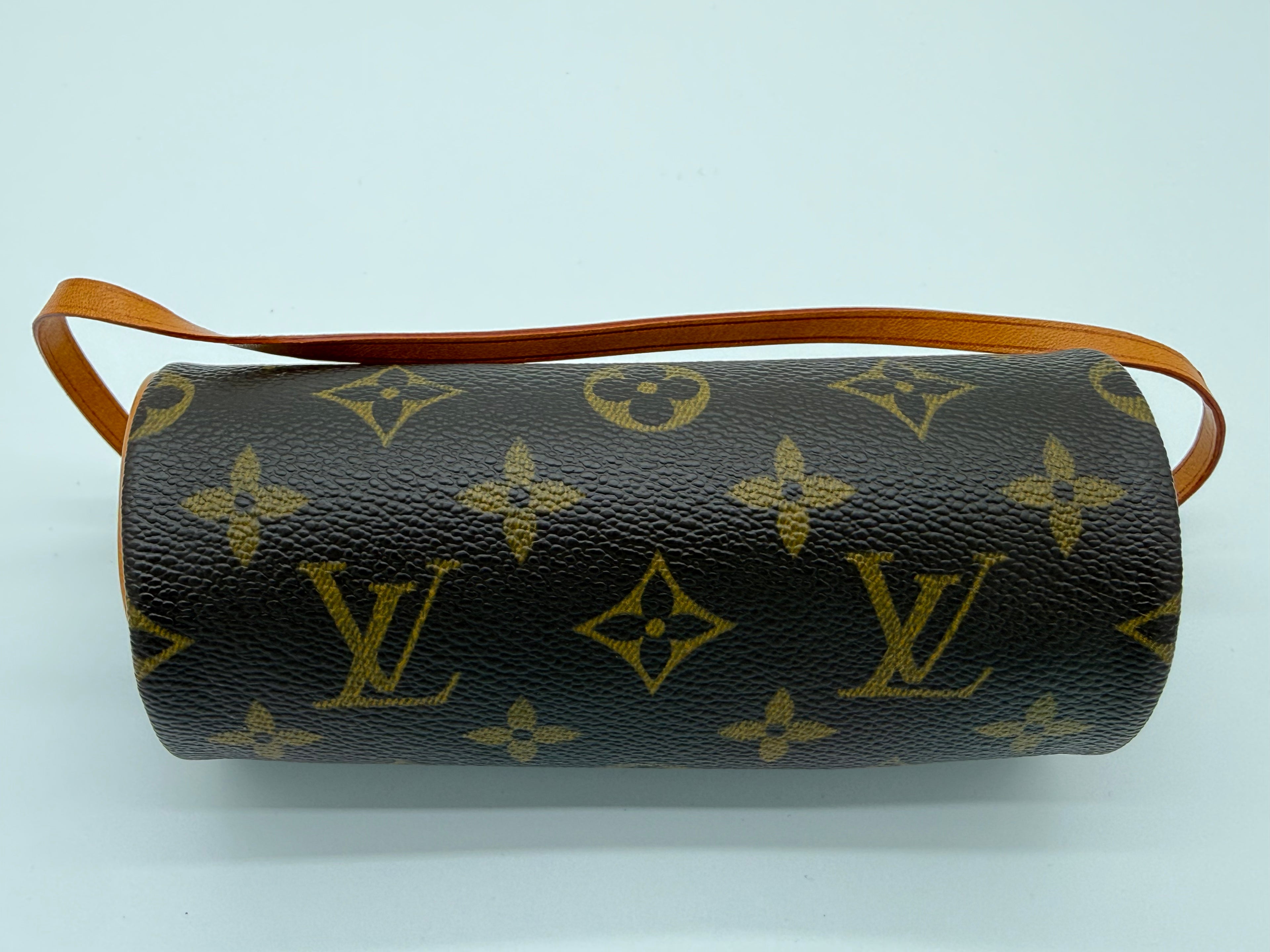 Louis Vuitton Monogram Papillon Pouch – Mini Accessory Pouch in Classic Monogram Canvas (SKU: 147171)
