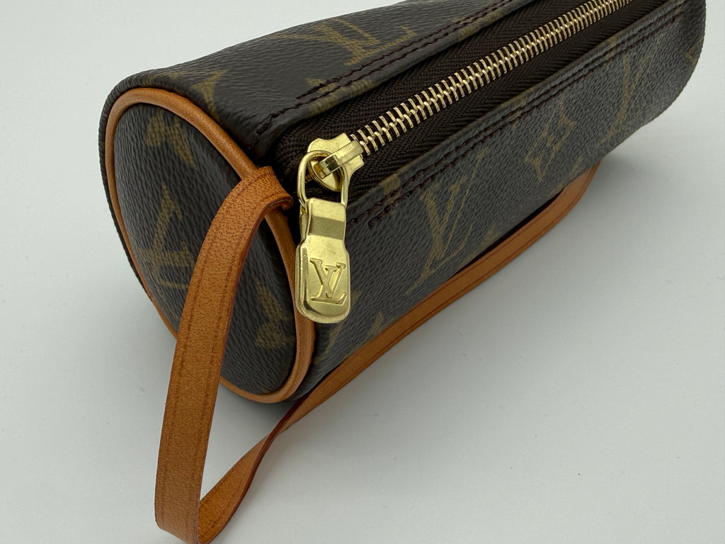 Louis Vuitton Monogram Papillon Pouch – Mini Accessory Pouch in Classic Monogram Canvas (SKU: 147171)