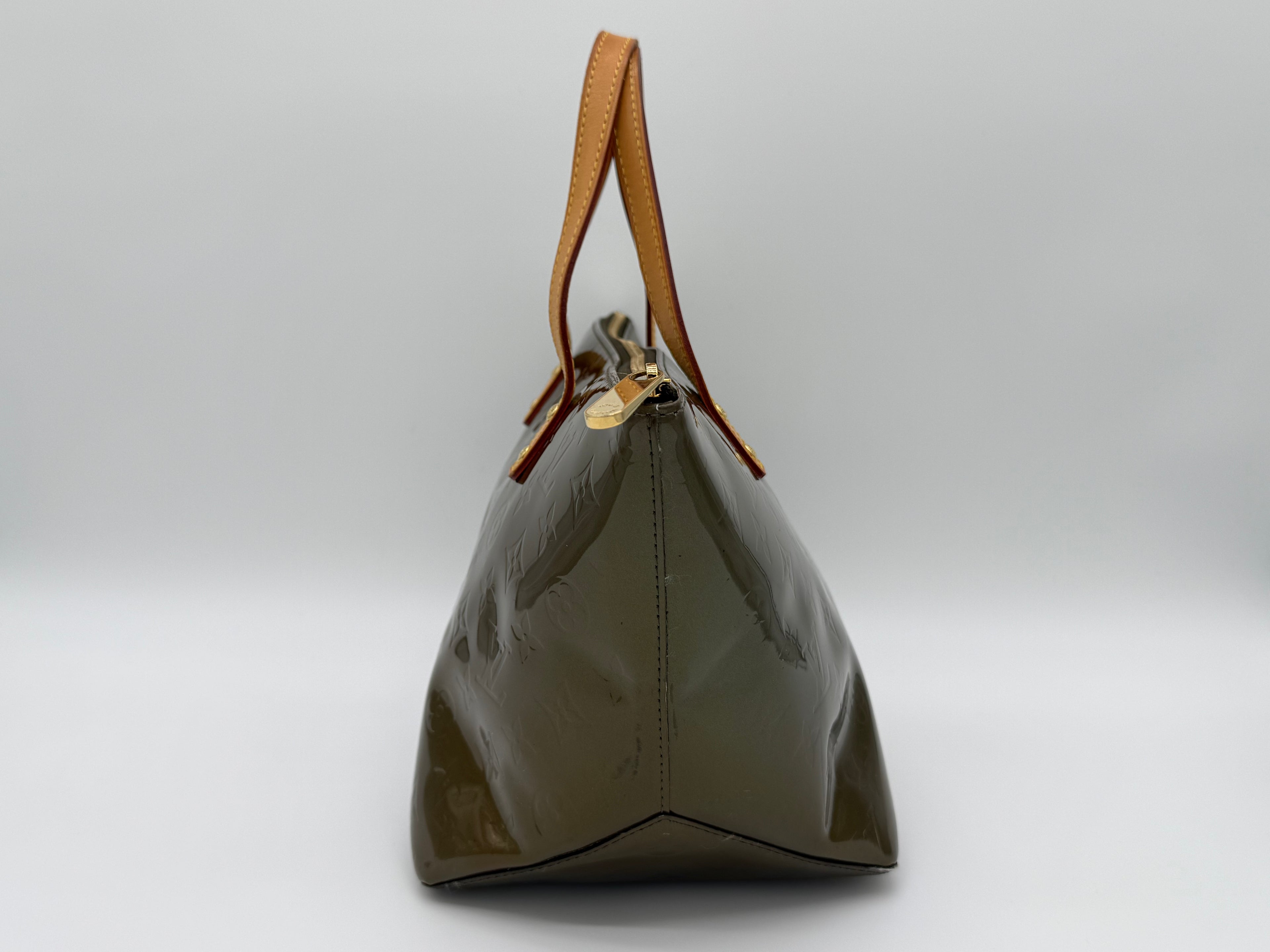Louis Vuitton Monogram Vernis Bellevue PM – Veil Olive Patent Leather (SKU: ep11561)