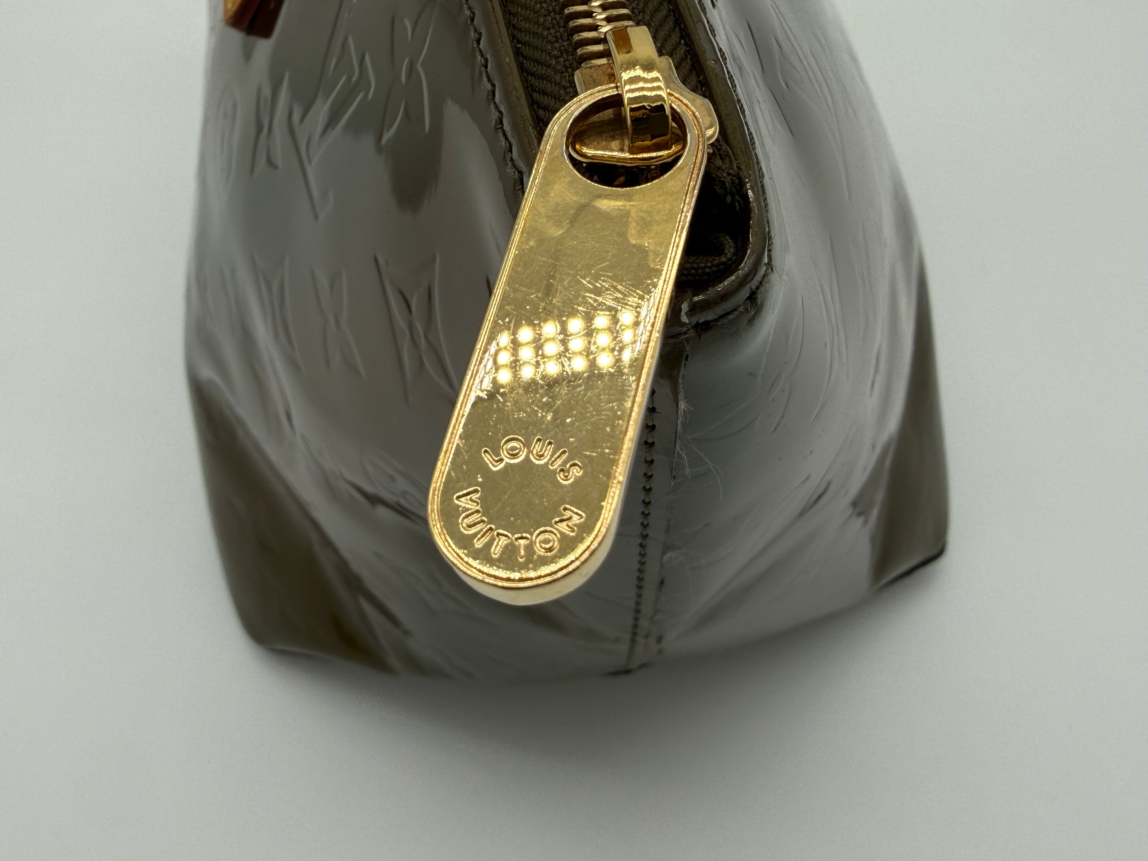 Louis Vuitton Monogram Vernis Bellevue PM – Veil Olive Patent Leather (SKU: ep11561)