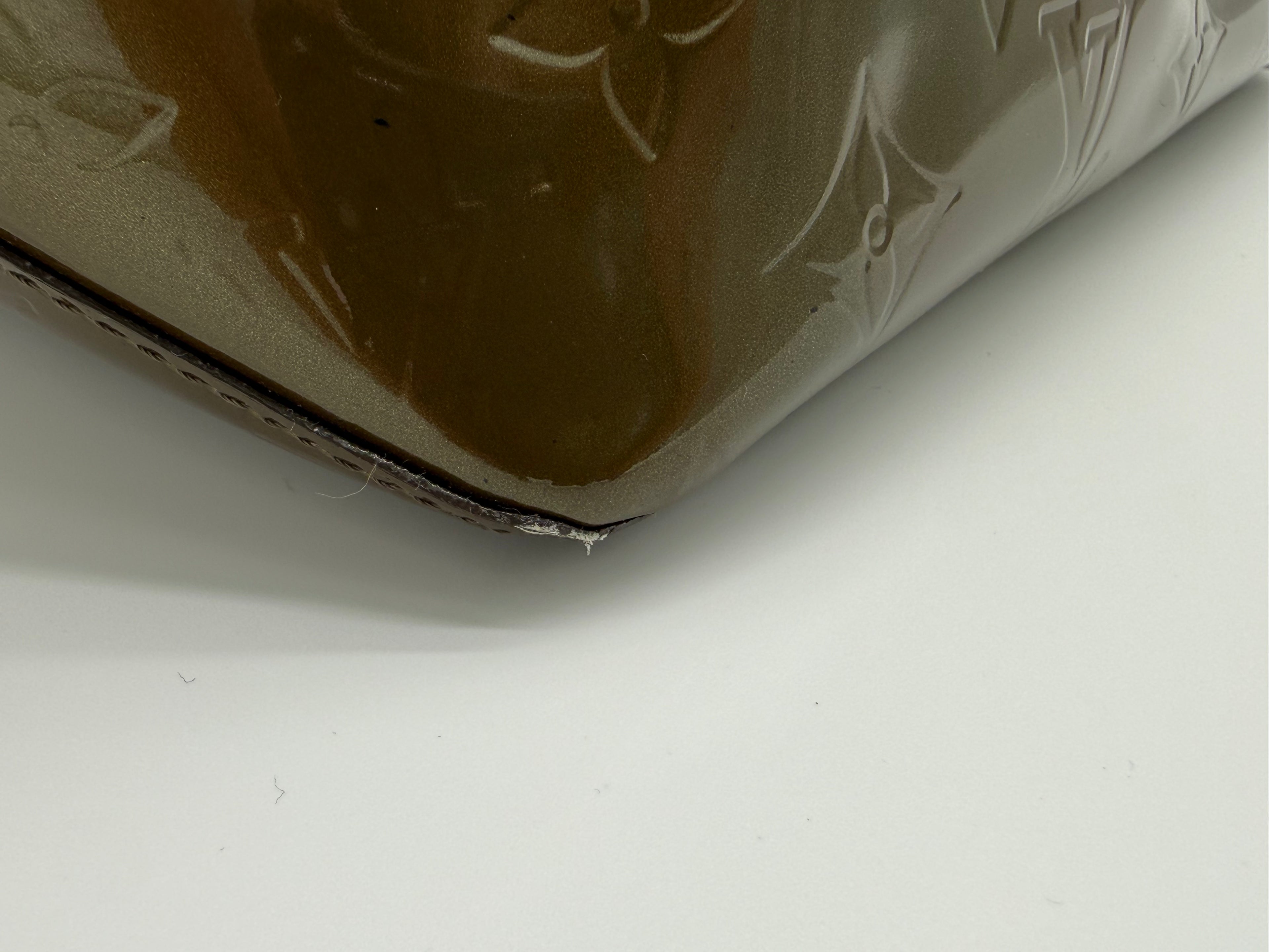 Louis Vuitton Monogram Vernis Bellevue PM – Veil Olive Patent Leather (SKU: ep11561)