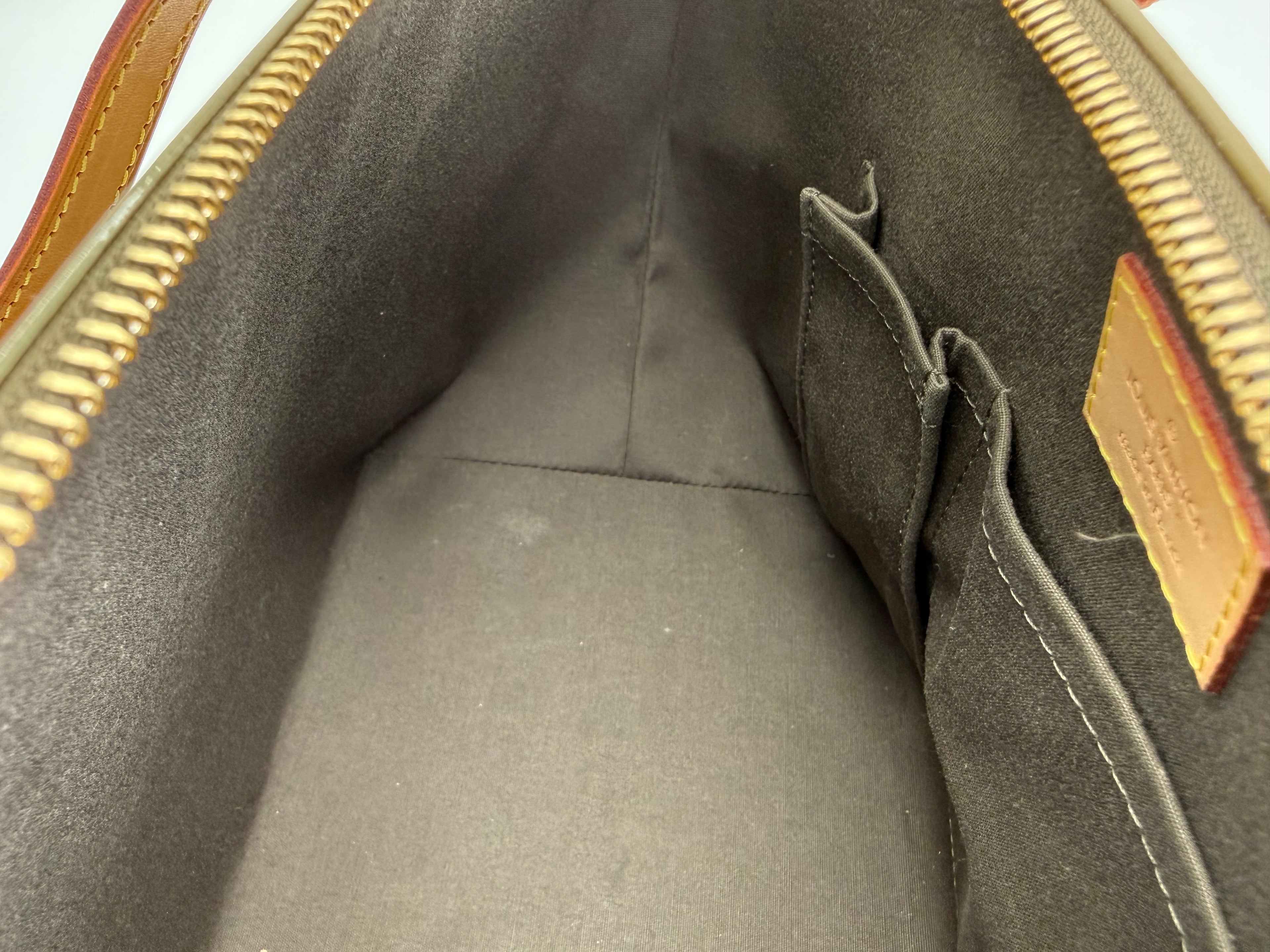 Louis Vuitton Monogram Vernis Bellevue PM – Veil Olive Patent Leather (SKU: ep11561)