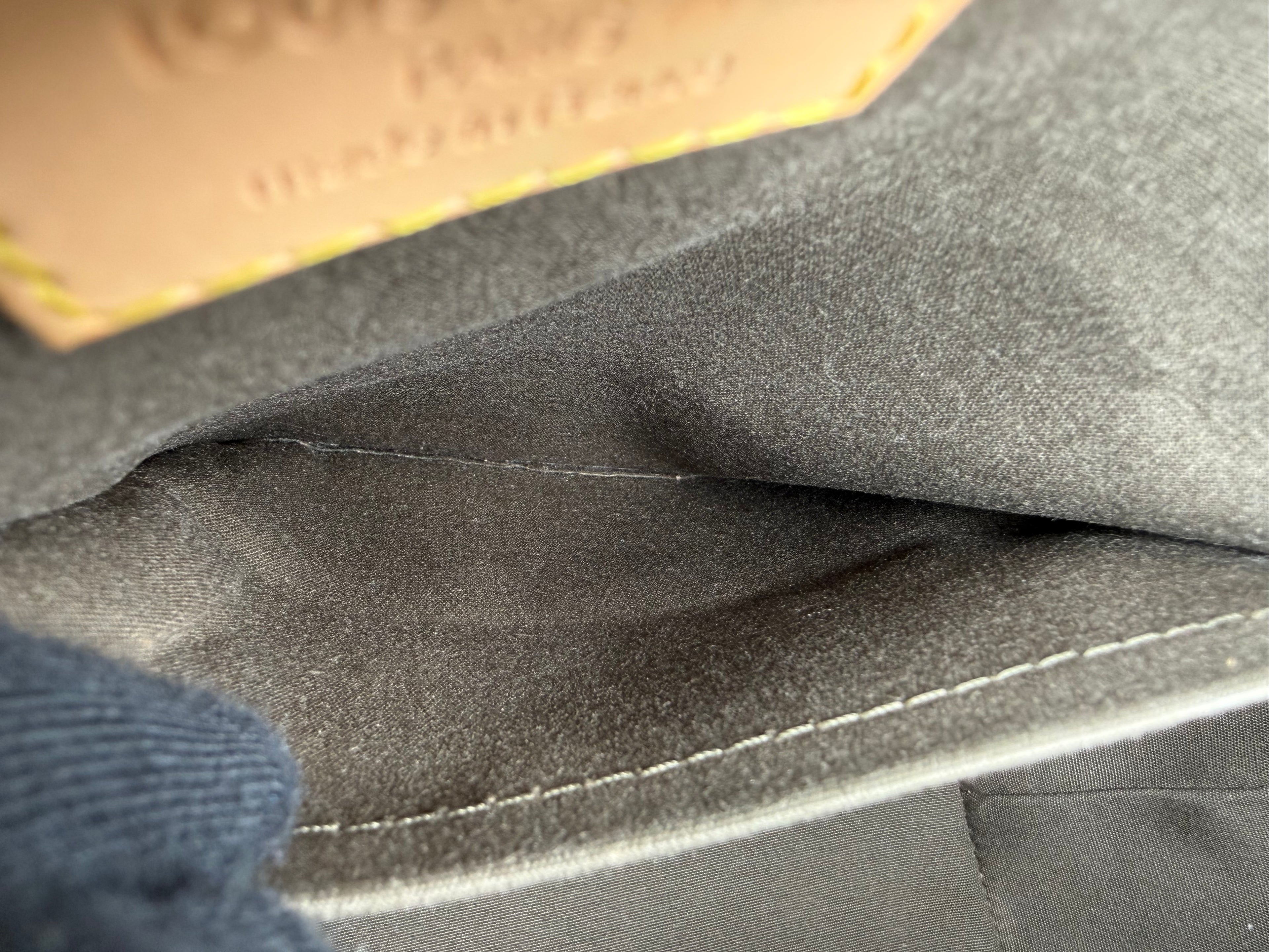 Louis Vuitton Monogram Vernis Bellevue PM – Veil Olive Patent Leather (SKU: ep11561)