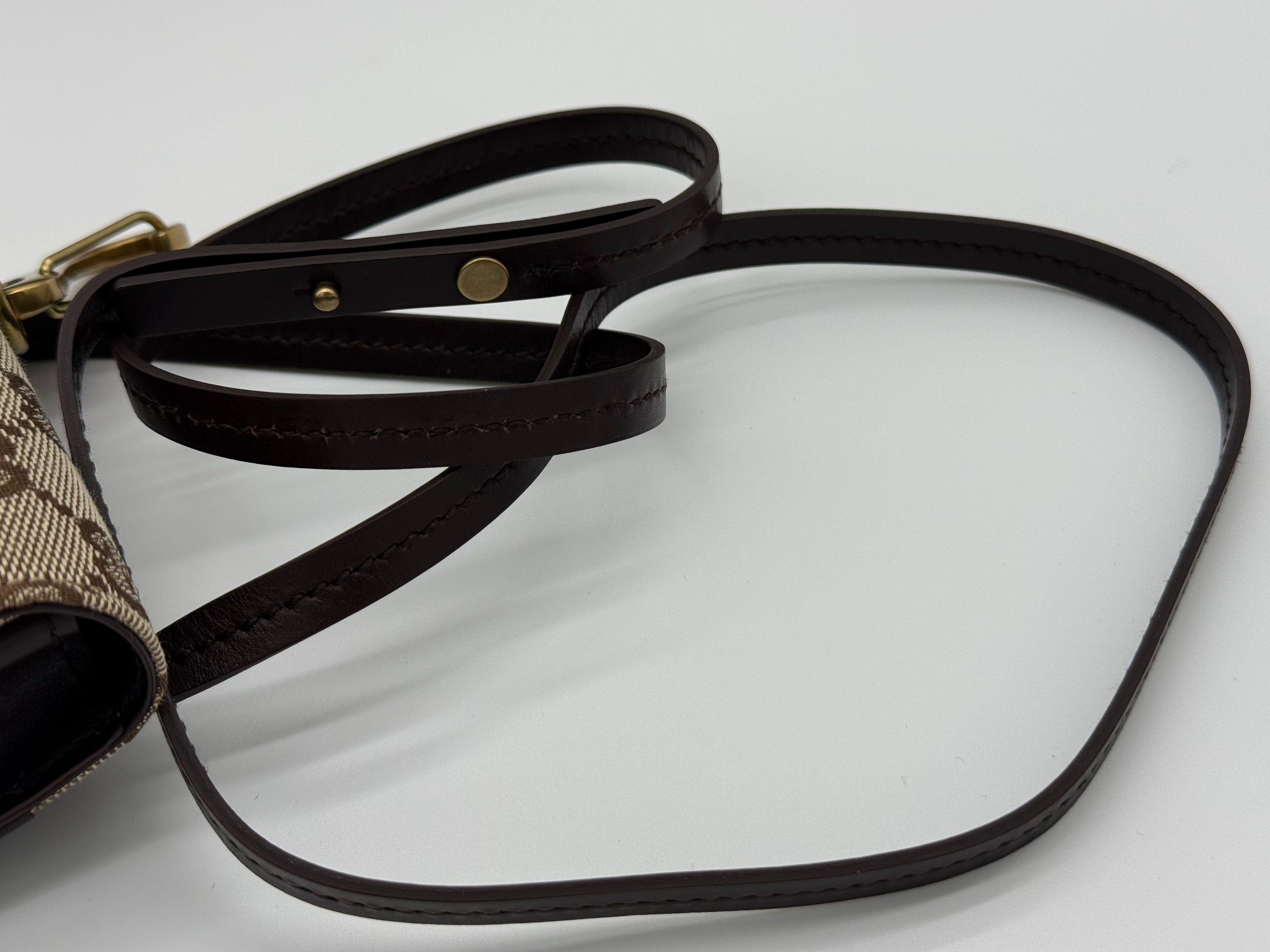 Gucci GG Canvas Shoulder Bag – Beige with Gold Hardware (SKU: gh802)