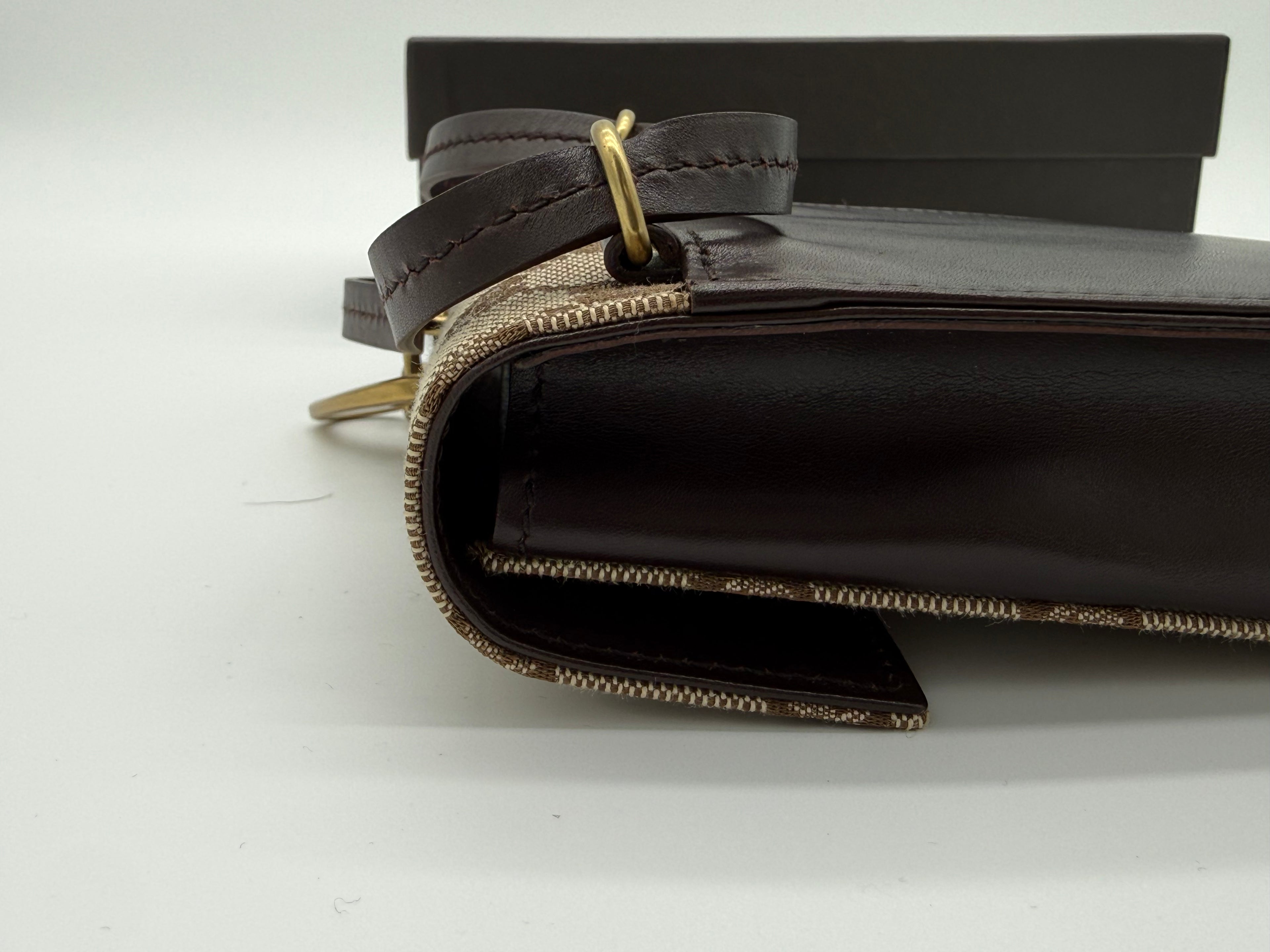 Gucci GG Canvas Shoulder Bag – Beige with Gold Hardware (SKU: gh802)