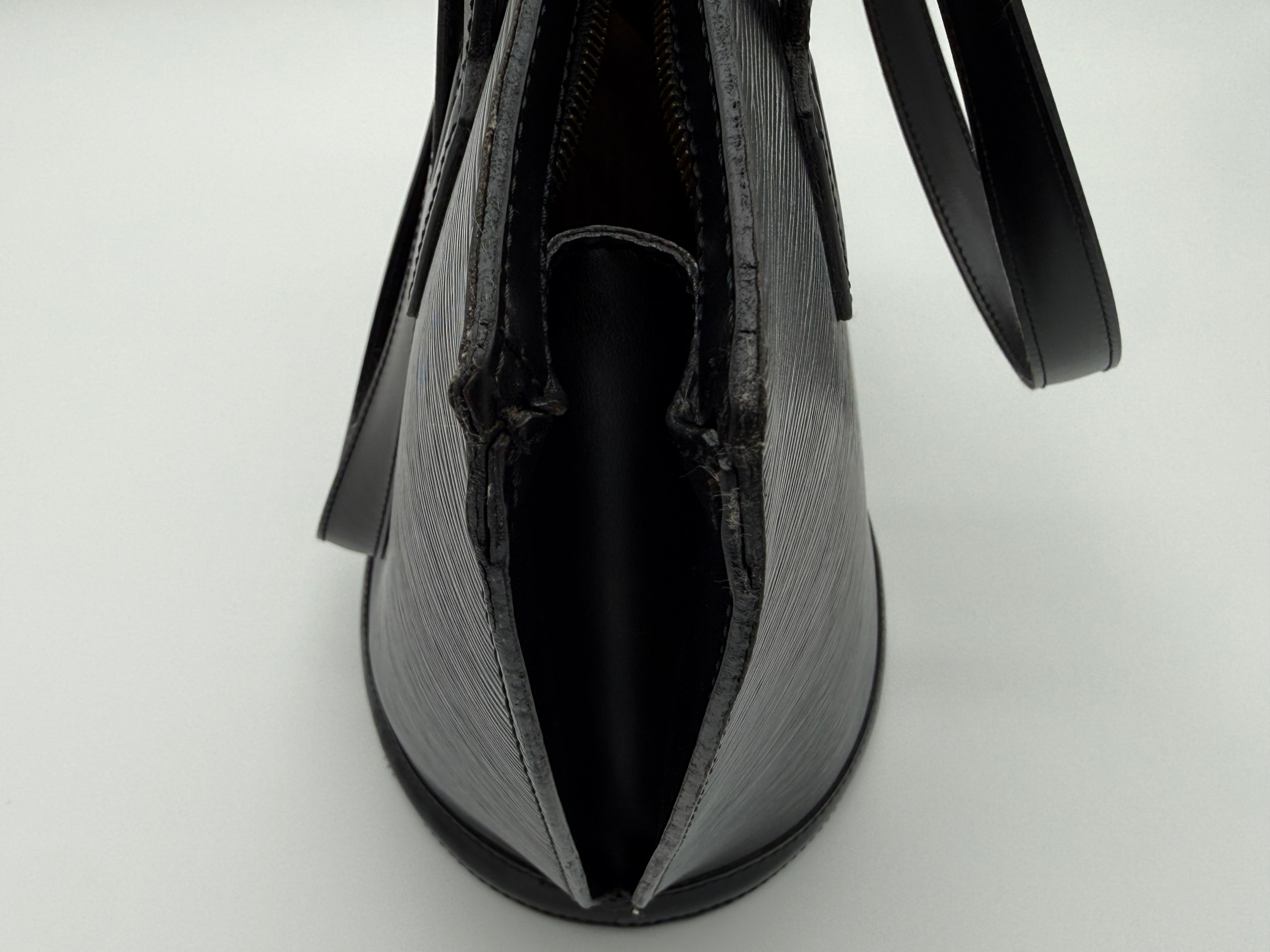 Louis Vuitton Epi Saint Jacques Shopping Bag – Black Epi Leather (SKU: am9363V)