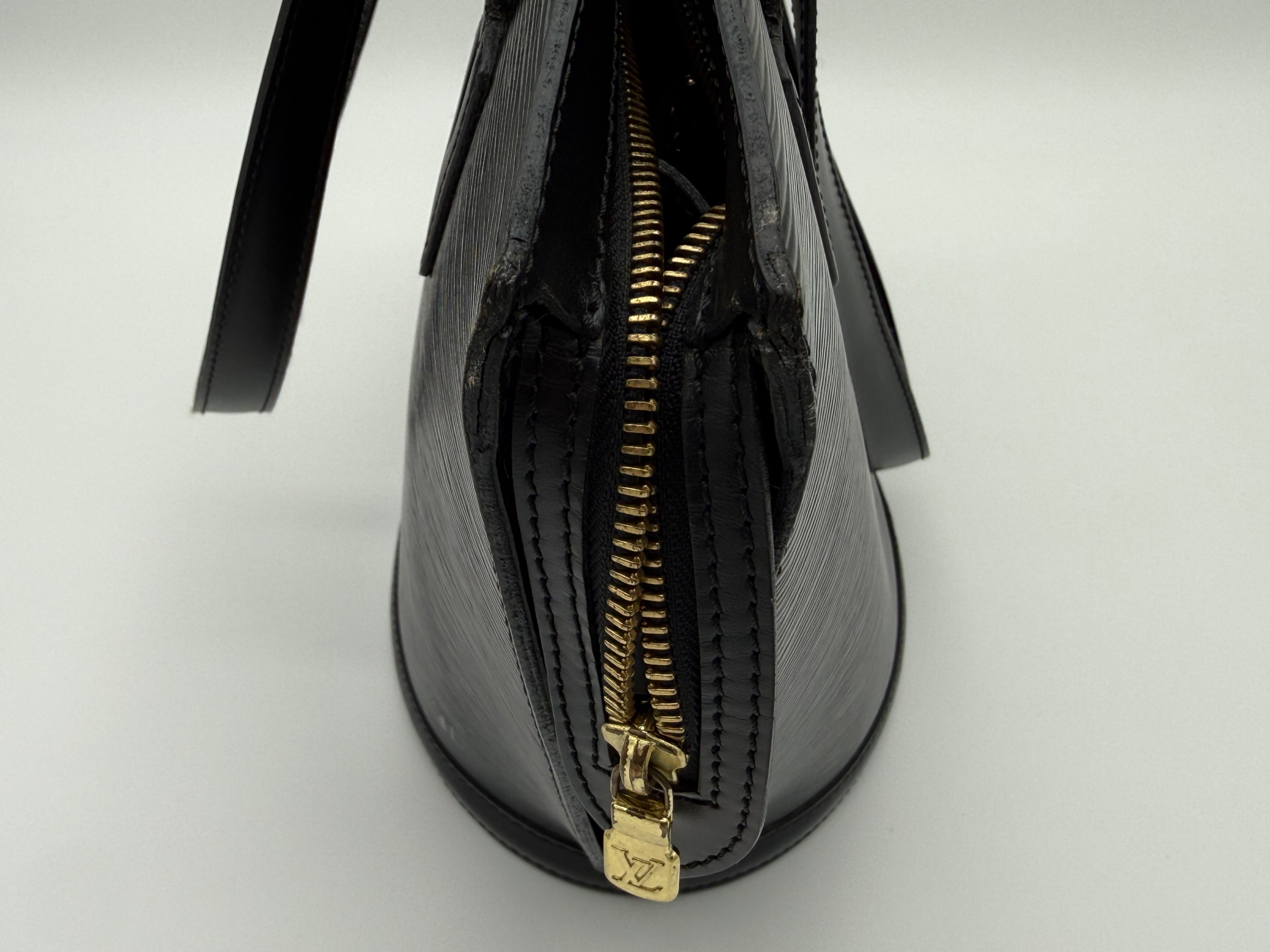 Louis Vuitton Epi Saint Jacques Shopping Bag – Black Epi Leather (SKU: am9363V)