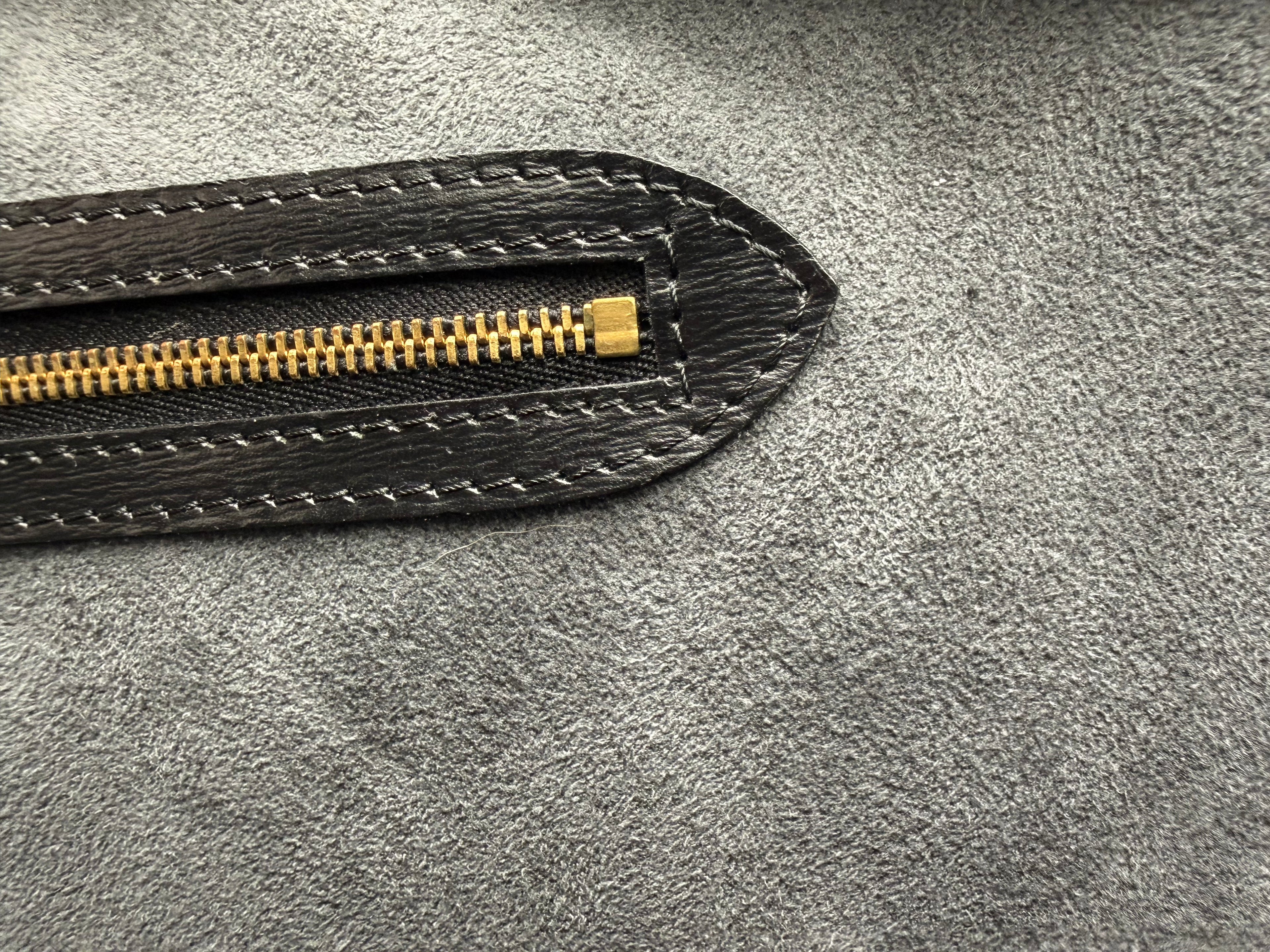 Louis Vuitton Epi Saint Jacques Shopping Bag – Black Epi Leather (SKU: am9363V)