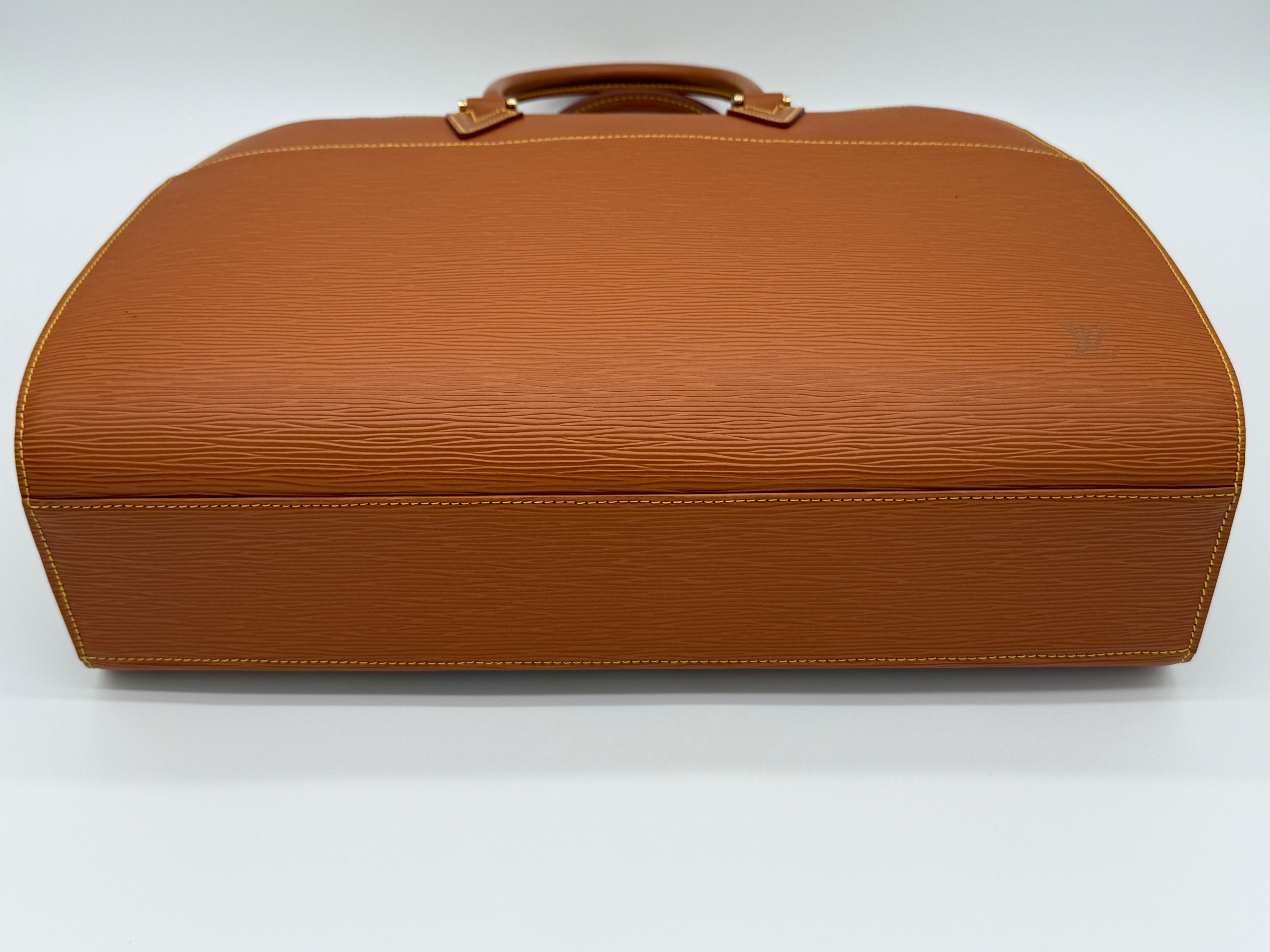 Louis Vuitton Epi Sorbonne Hand Bag – Zipangu Gold (SKU: ep11124)