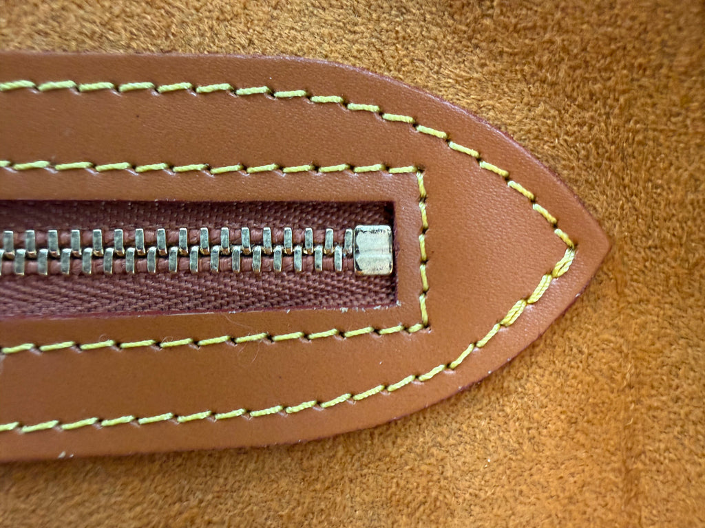 Louis Vuitton Epi Sorbonne Hand Bag – Zipangu Gold (SKU: ep11124)